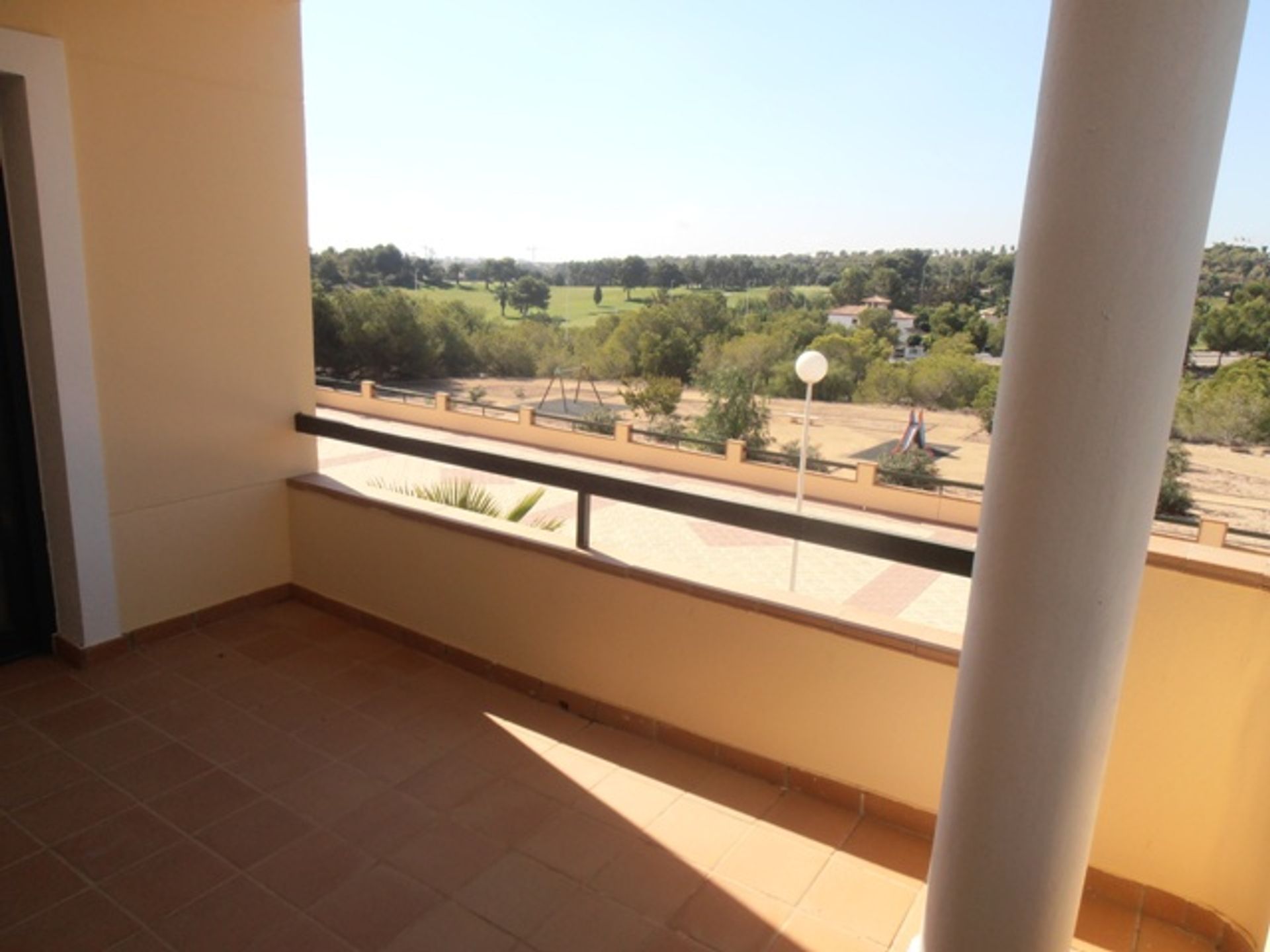 Condominio en Alacant, Comunitat Valenciana 12288379