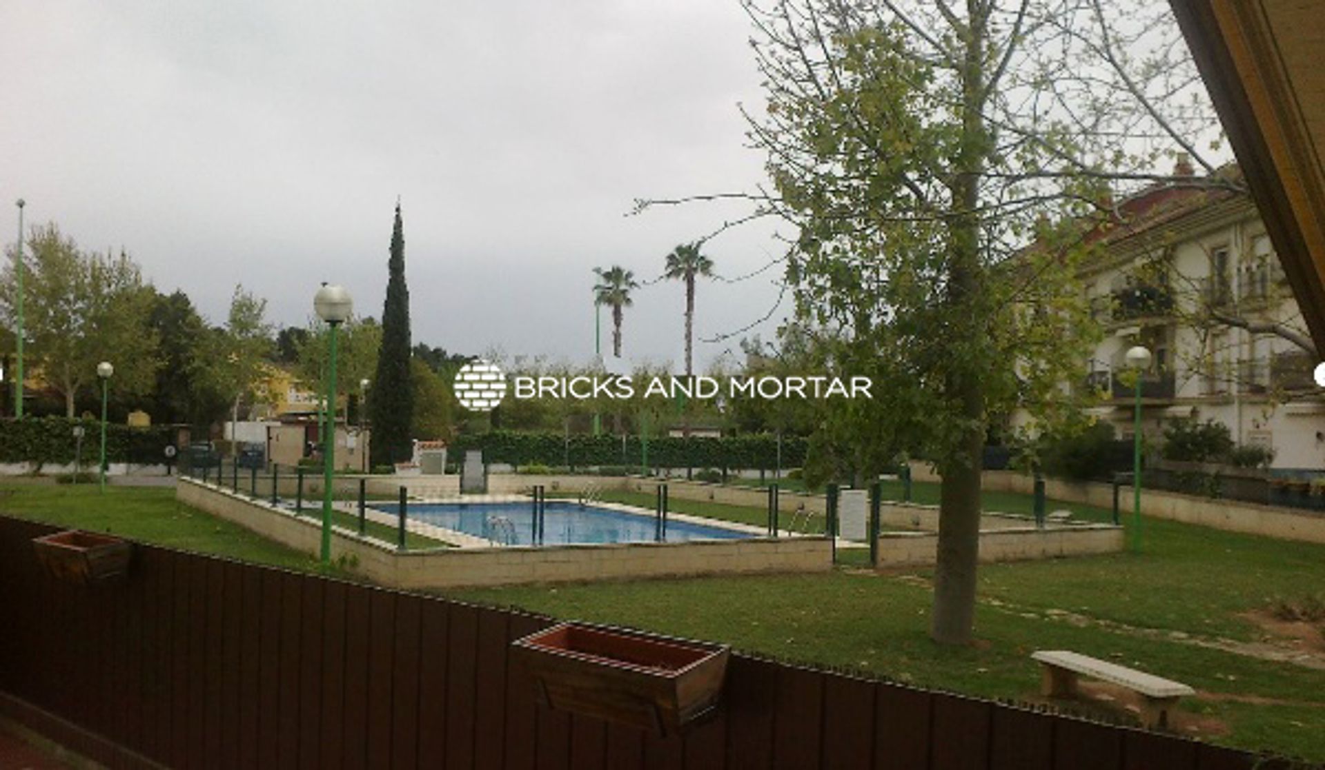 Condominium dans La Eliana, Valencia 12288685