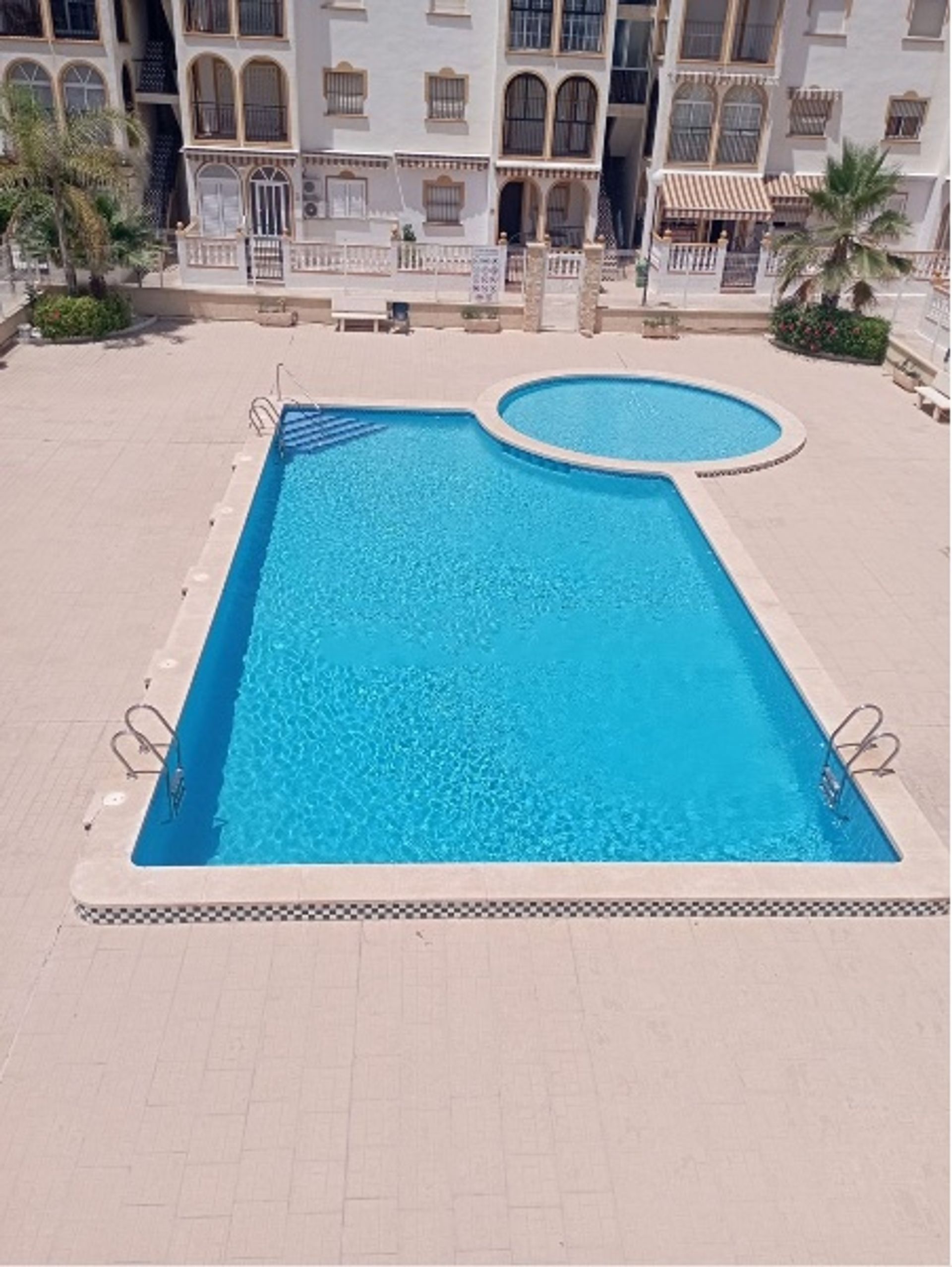 Condominium in Torrevieja, Valencia 12289177