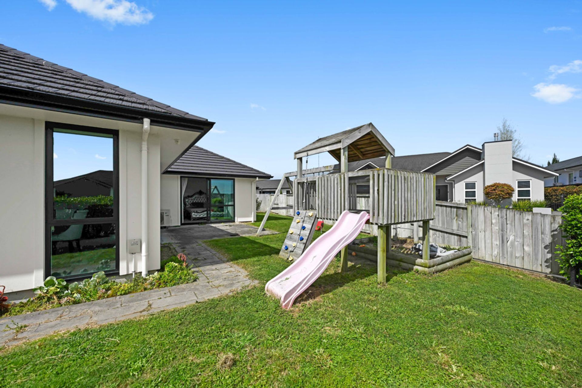 Condominium in Hamilton, Waikato 12289920