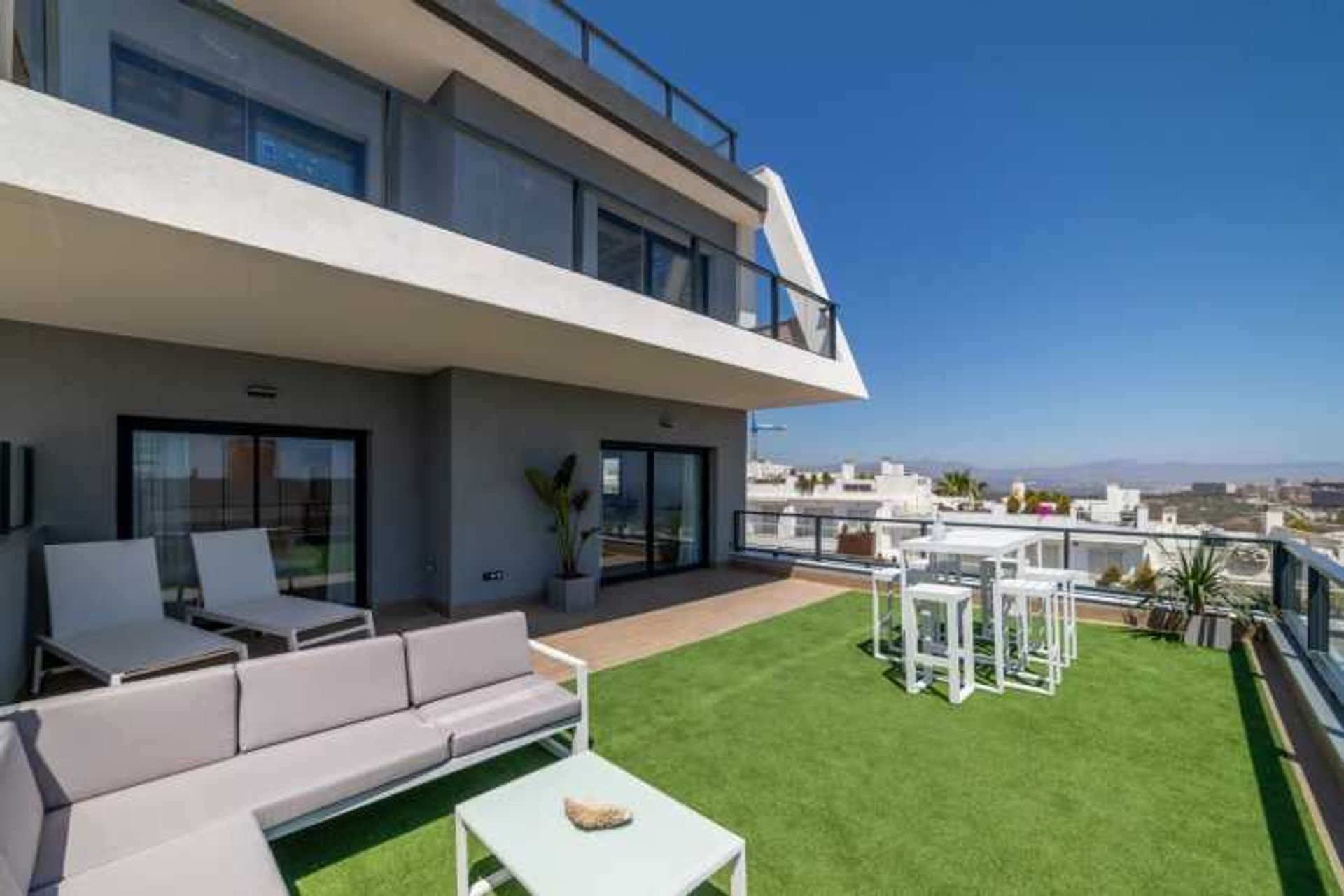 Condominium in El Alted, Valencia 12290406