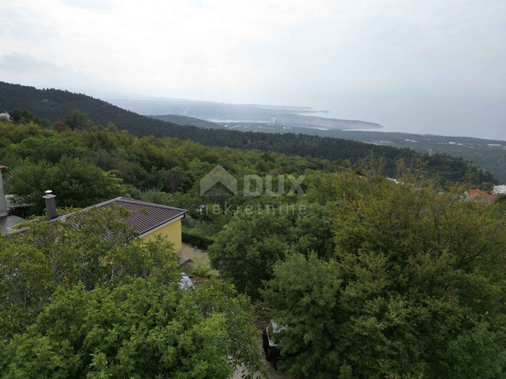 casa en Hreljin, Primorje-Gorski Kotar County 12292093