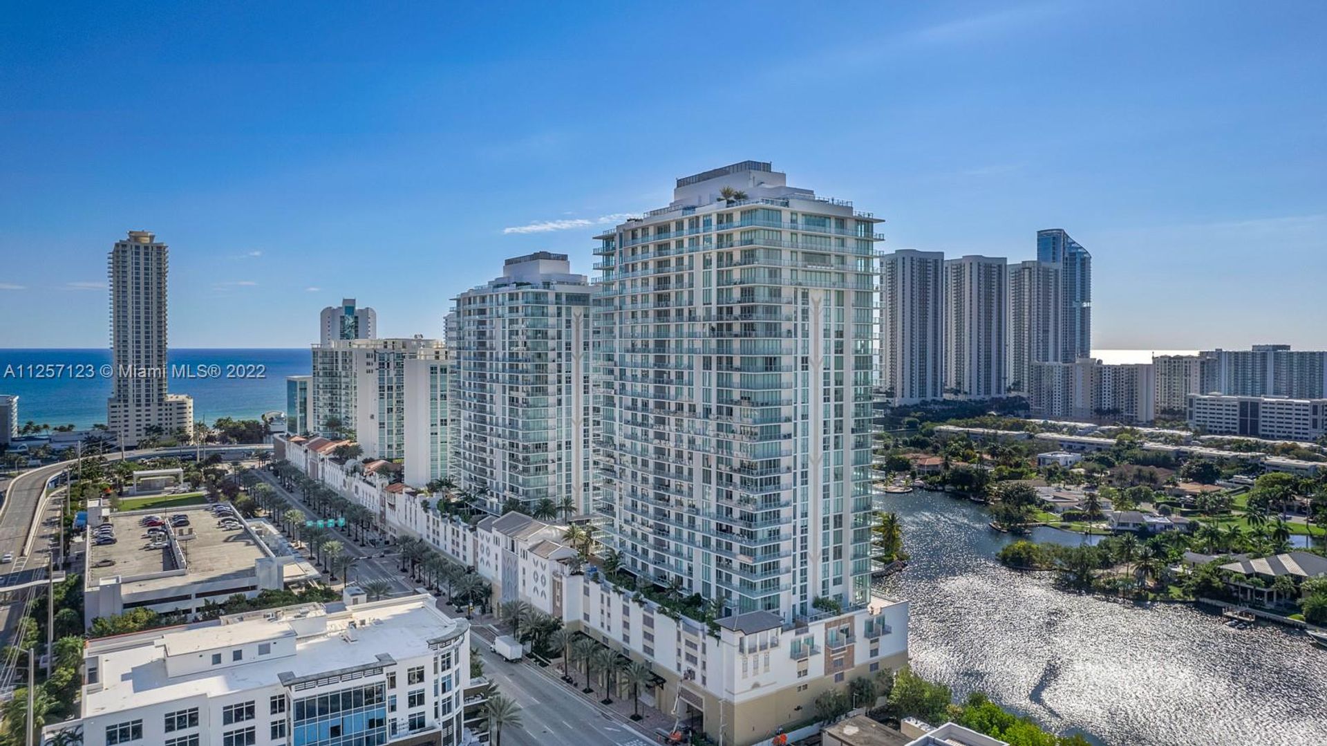 公寓 在 Sunny Isles Beach, Florida 12293093