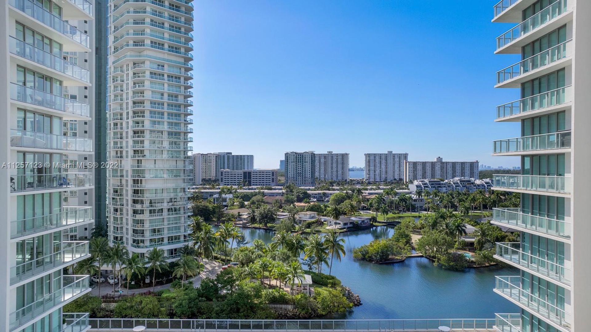 公寓 在 Sunny Isles Beach, Florida 12293093