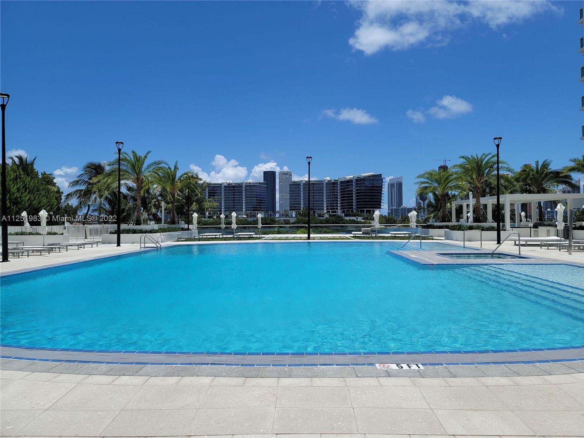 Condominium dans Aventura, Florida 12293104