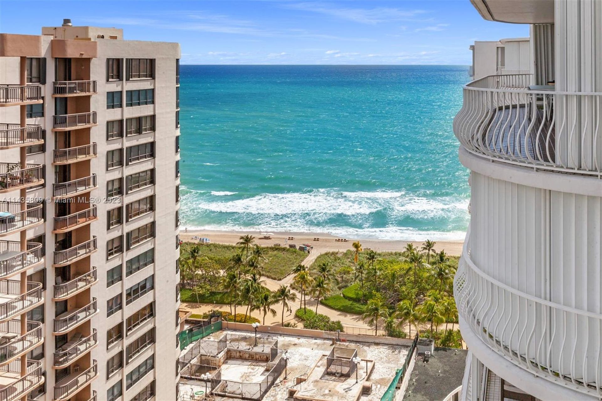 Condominium in Bal Harbour, Florida 12293118