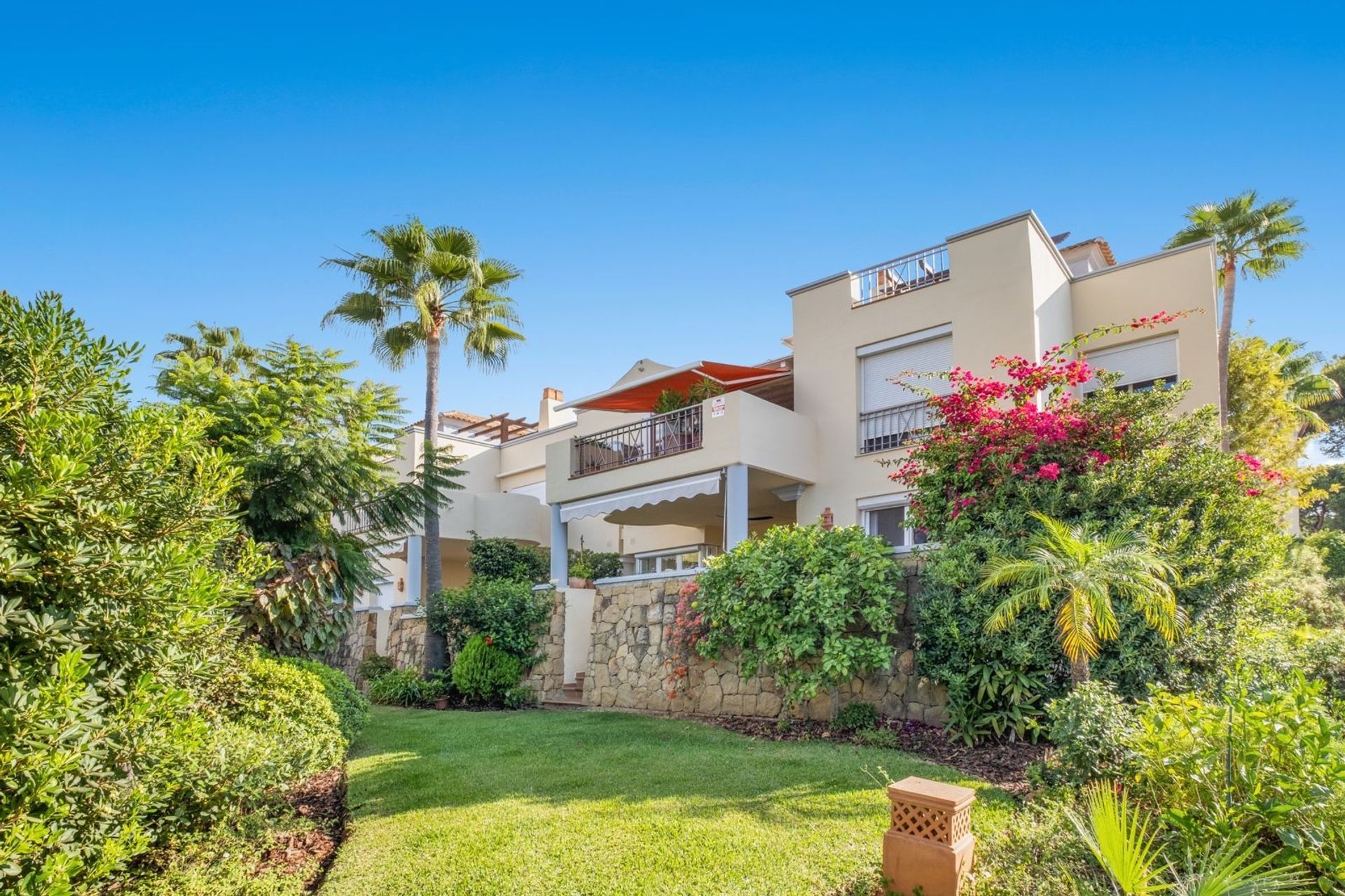 Condominium dans Marbella, Andalousie 12293583