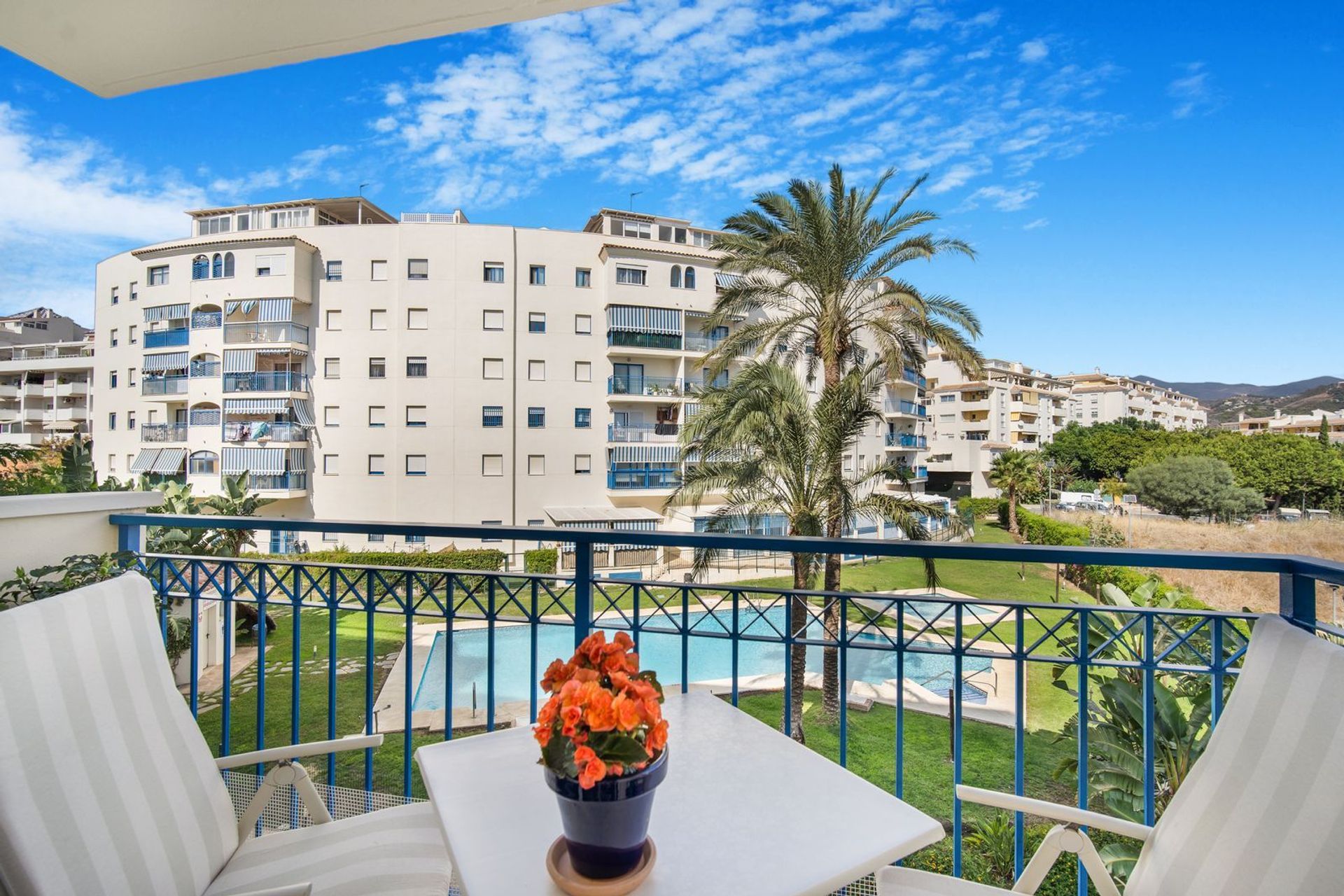 Condominium in Estepona, Andalusië 12293625