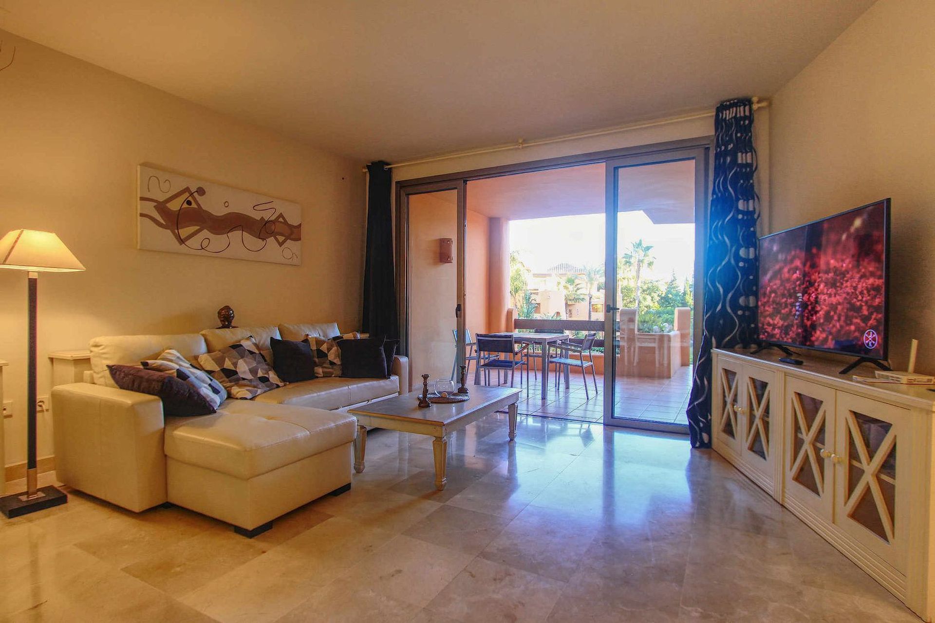 Condominium in Benahavis, Andalusia 12293632