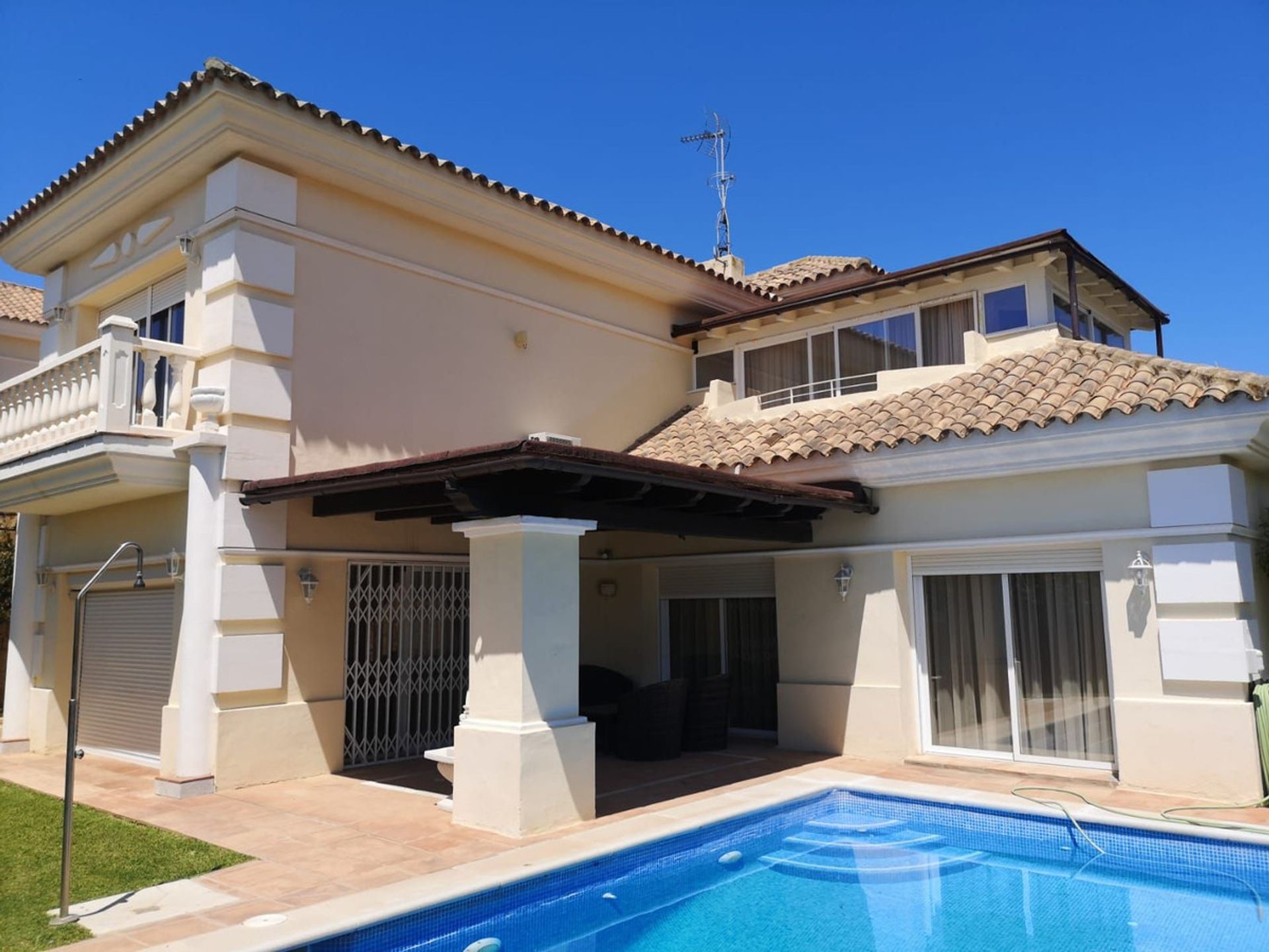 Casa nel Fuengirola, Andalusia 12293734