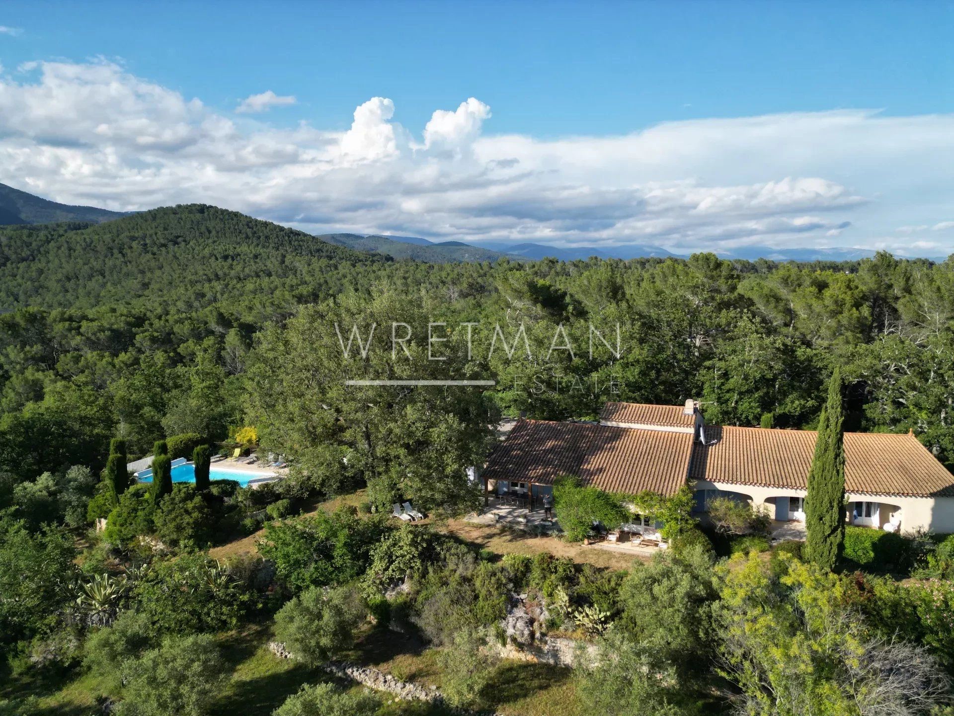 rumah dalam Seillans, Provence-Alpes-Côte d'Azur 12294842