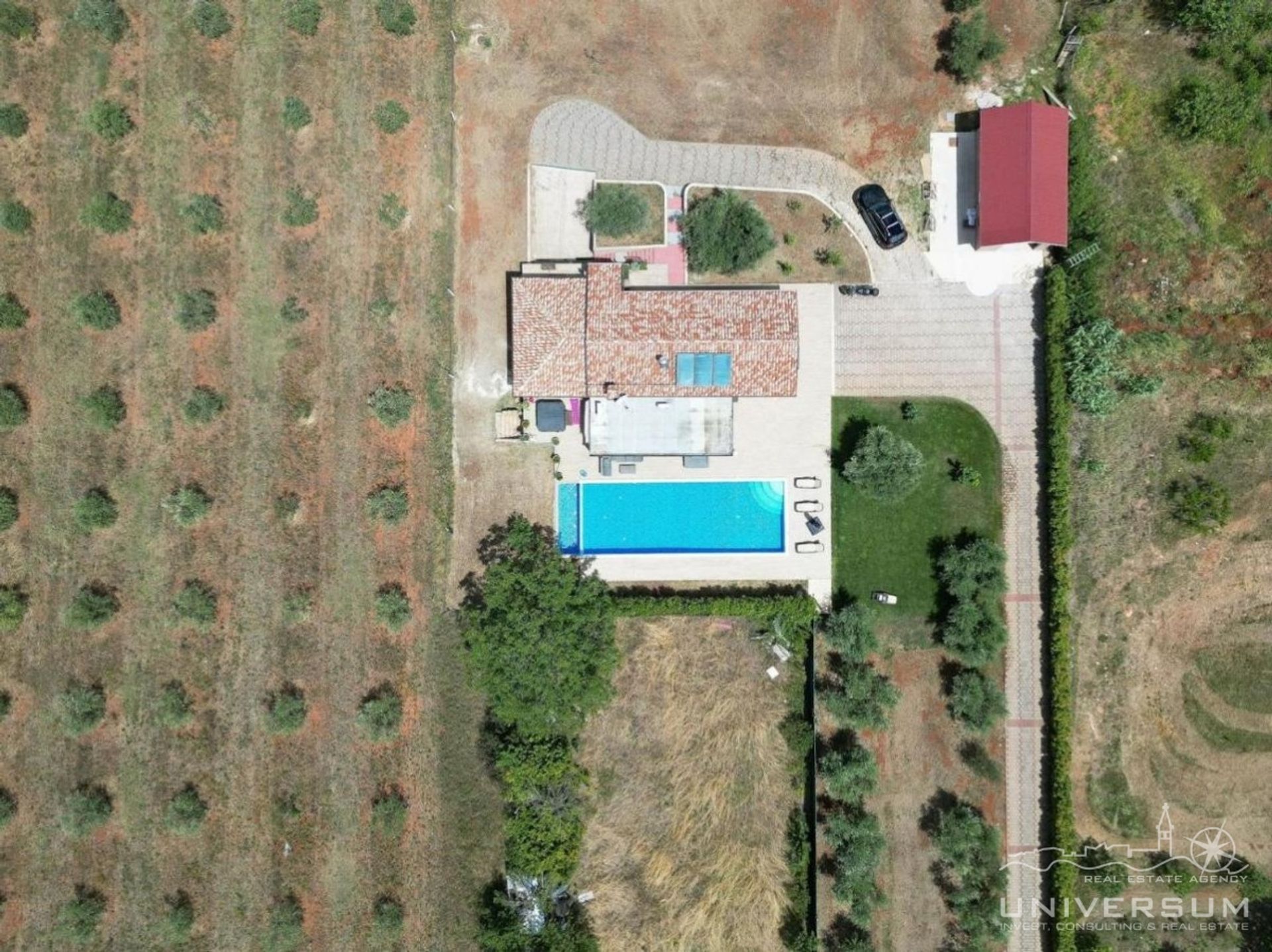 Residential in Novigrad, Istria County 12295765