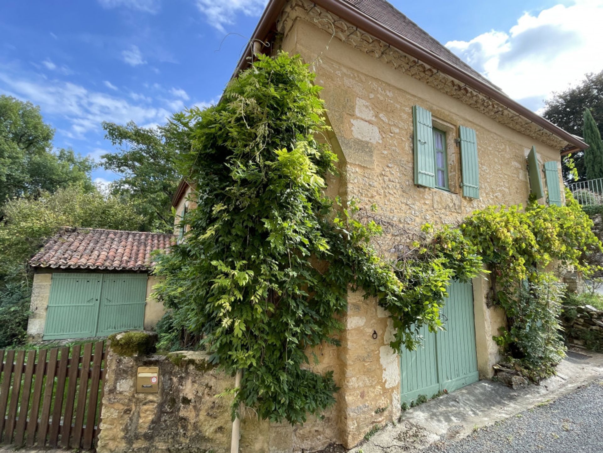 Casa nel Sainte-Foy-de-Longas, Nouvelle-Aquitaine 12298197