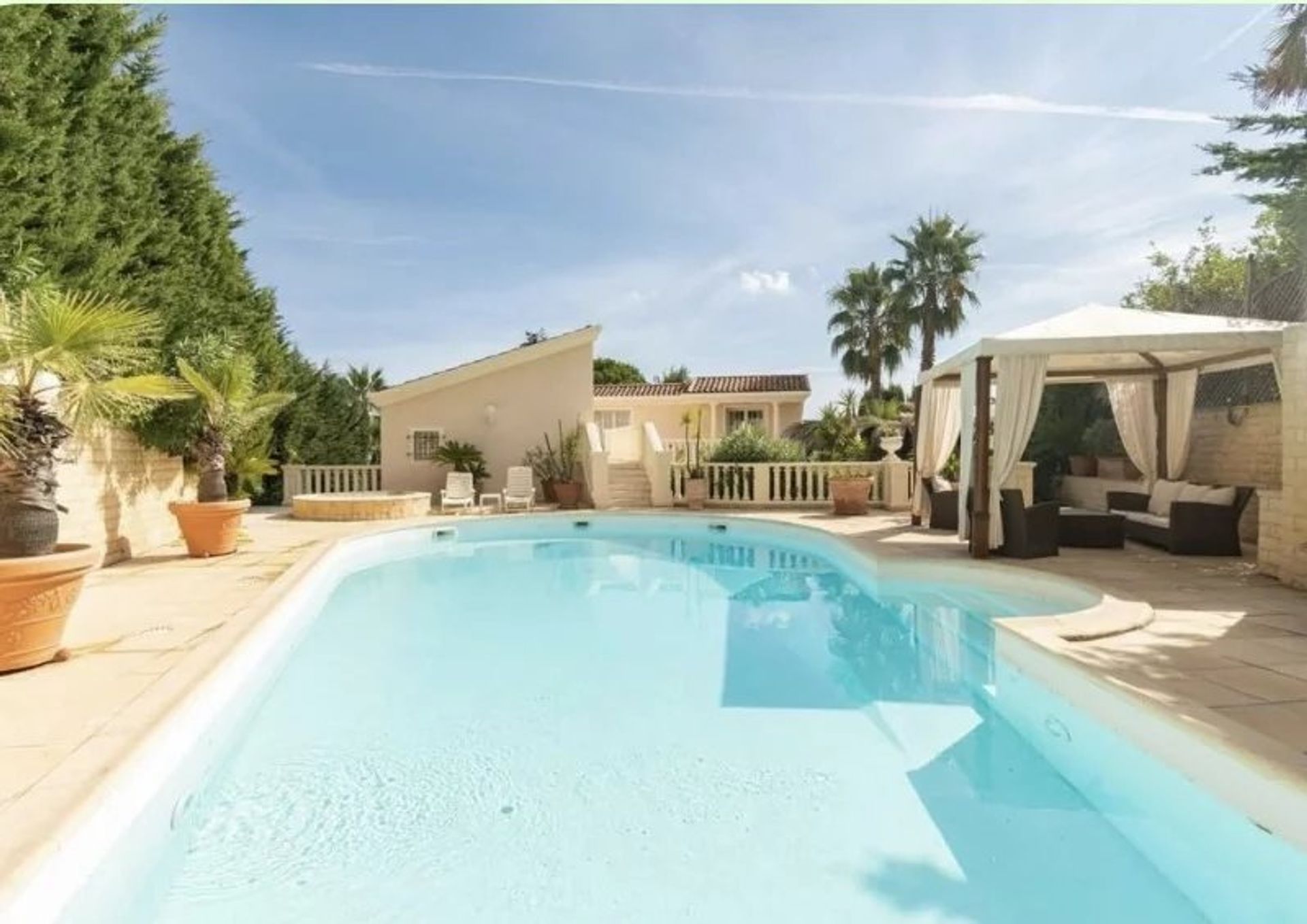 Huis in Roquebrune-Cap-Martin, Provence-Alpes-Côte d'Azur 12299582