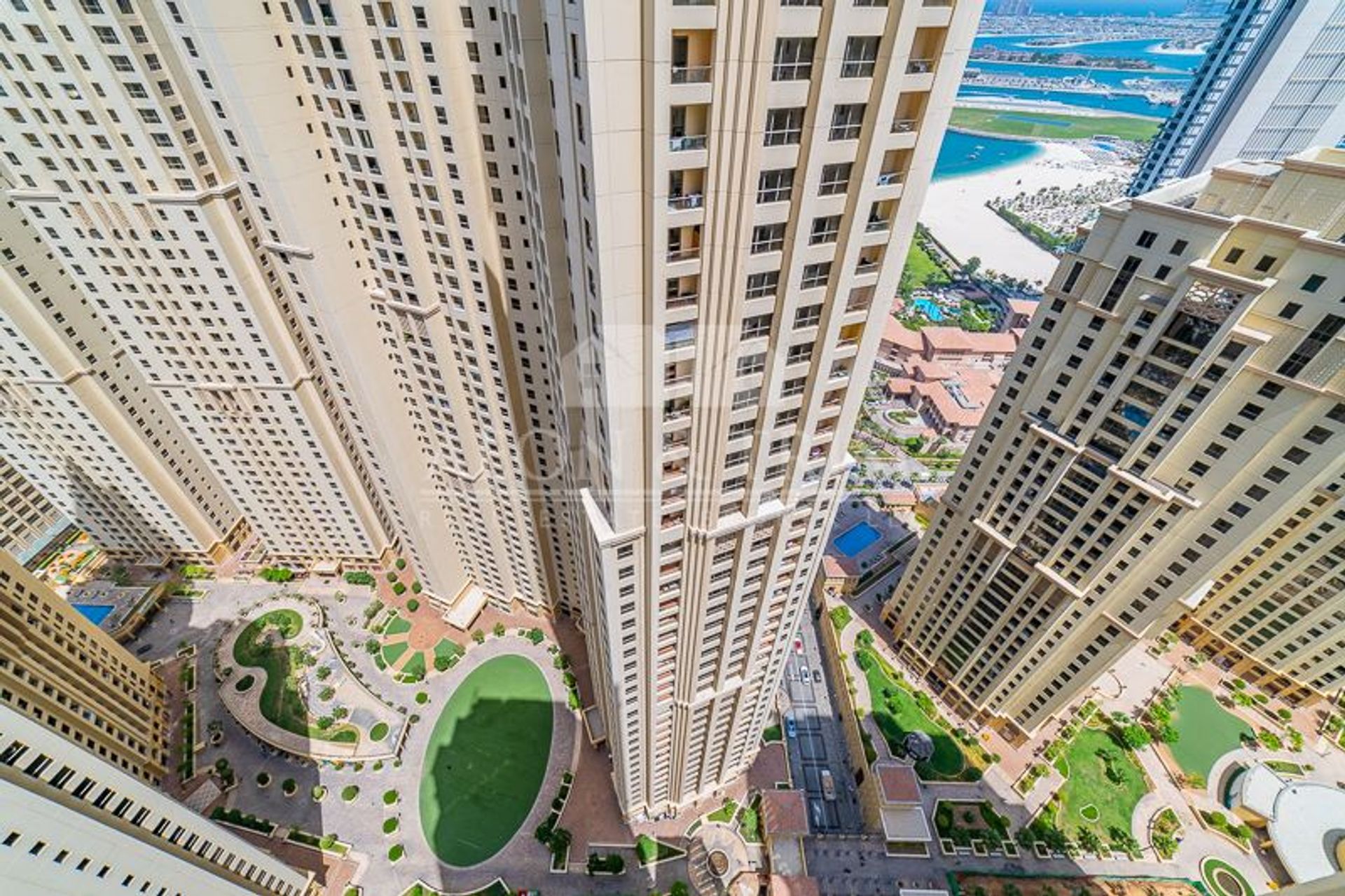 Condominium in Dubai, Dubai 12299655