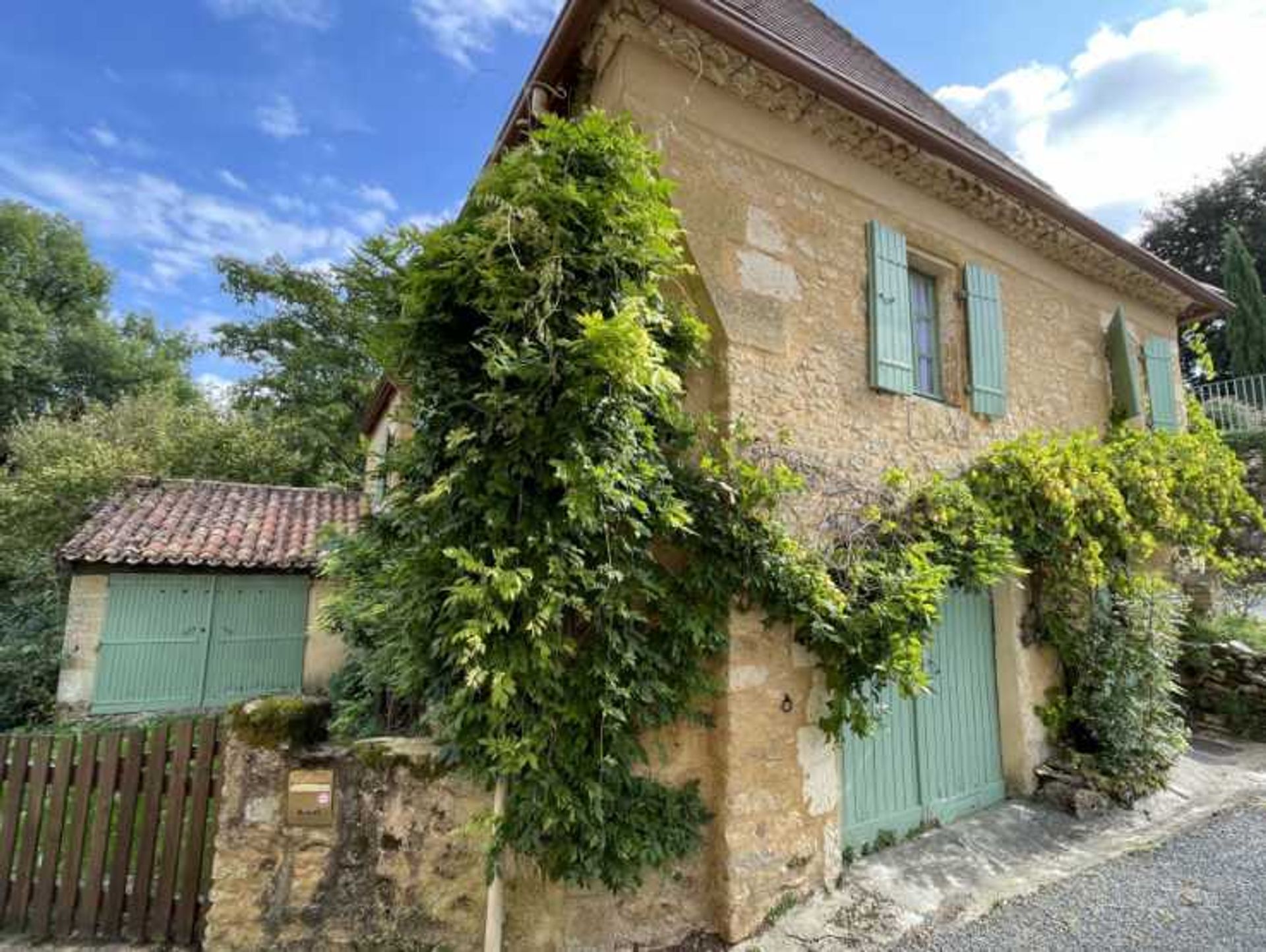 Casa nel Sainte-Foy-de-Longas, Nouvelle-Aquitaine 12299859