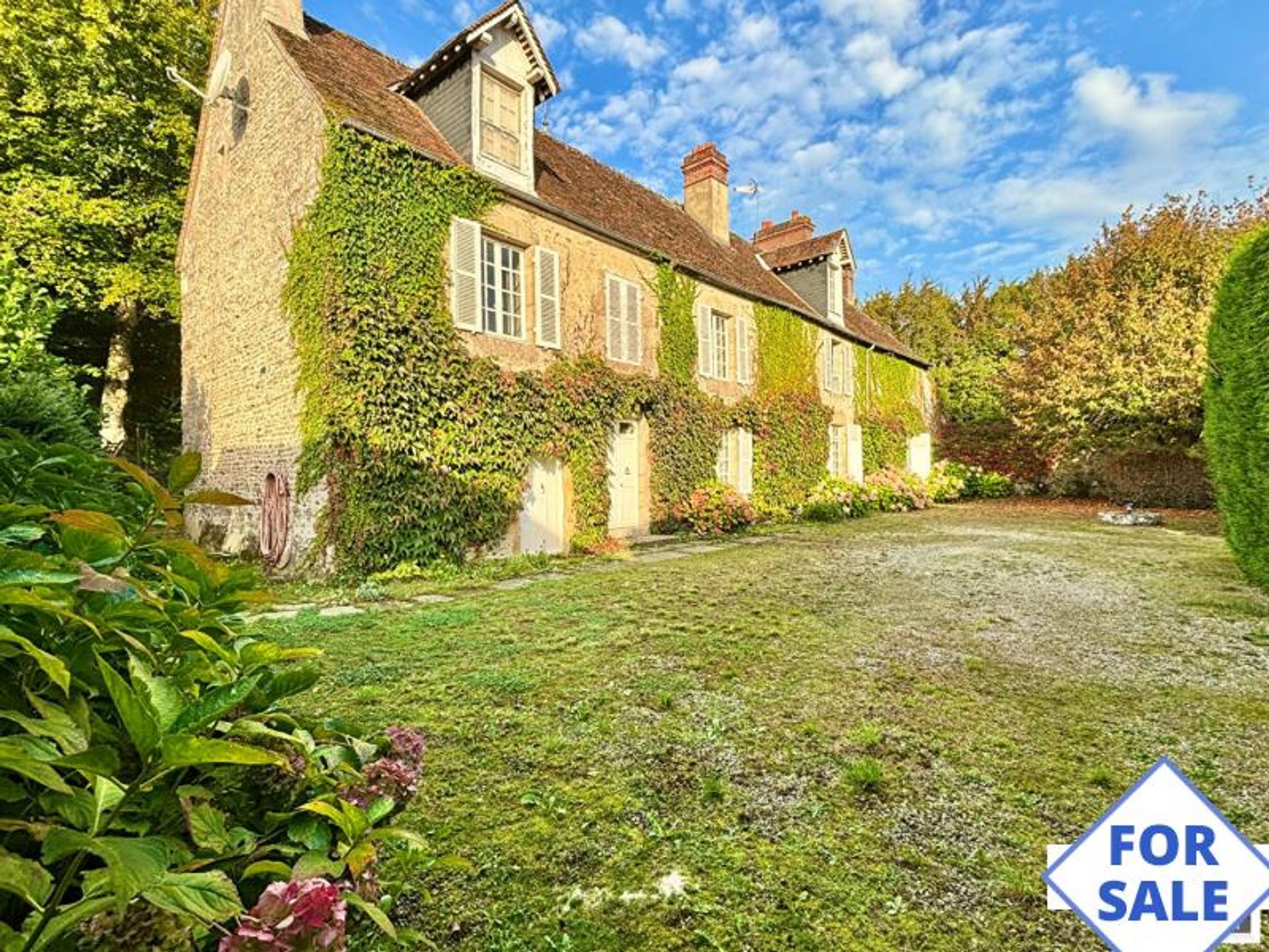 Casa nel Saint-Denis-sur-Sarthon, Normandie 12300359