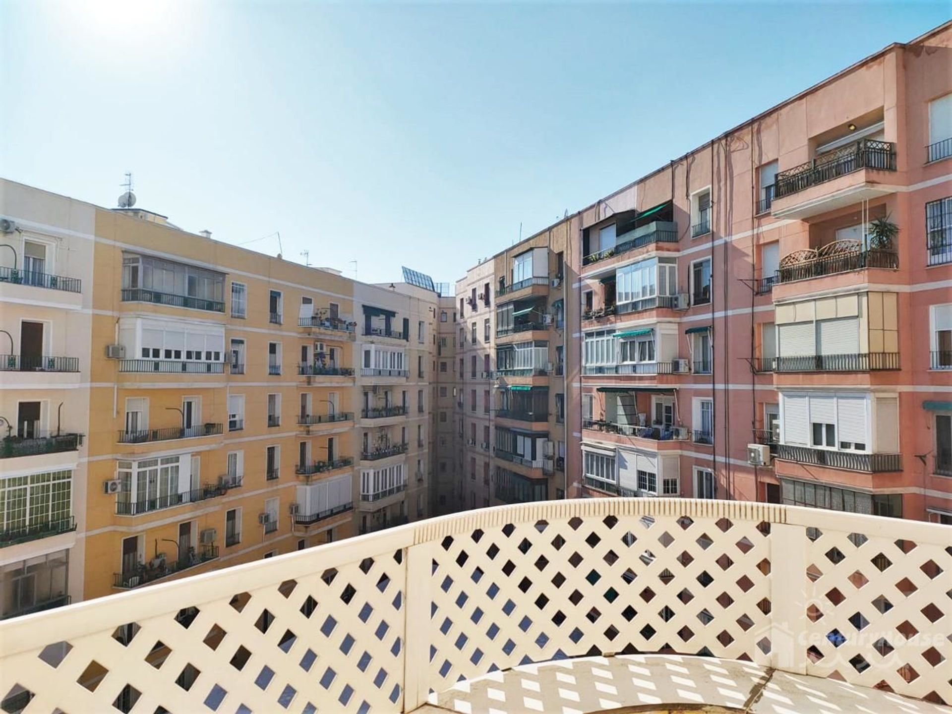 Condominium in Ciudad Lineaal, Madrid 12300731