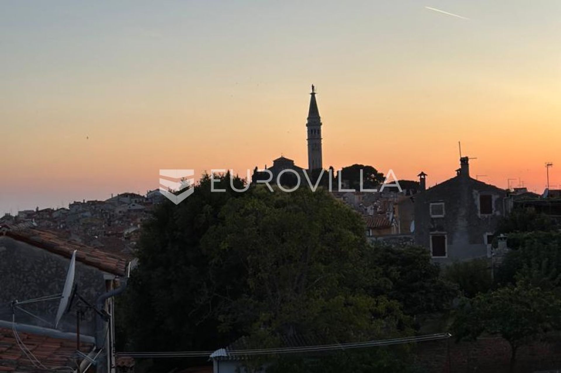 公寓 在 Rovinj, Istarska županija 12300782