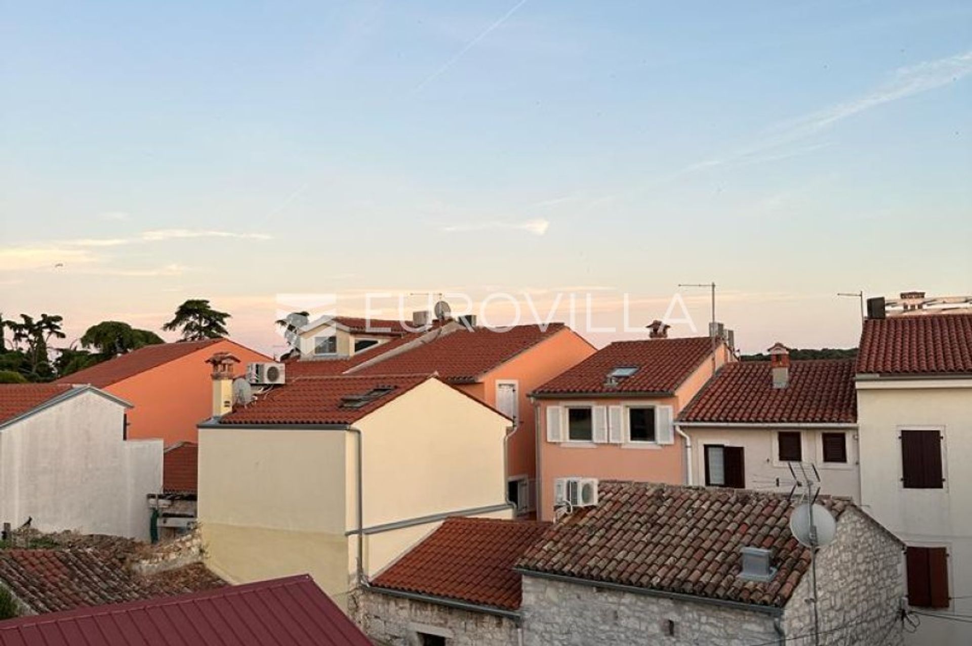 公寓 在 Rovinj, Istarska županija 12300782