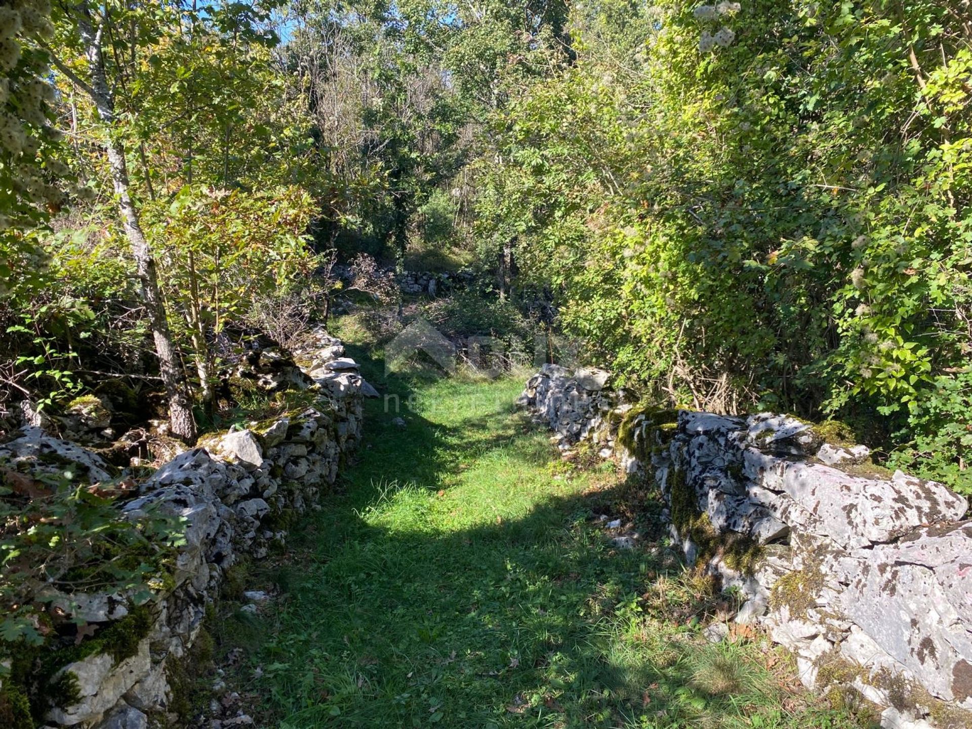 Земельные участки в Mali Brgud, Primorje-Gorski Kotar County 12300836