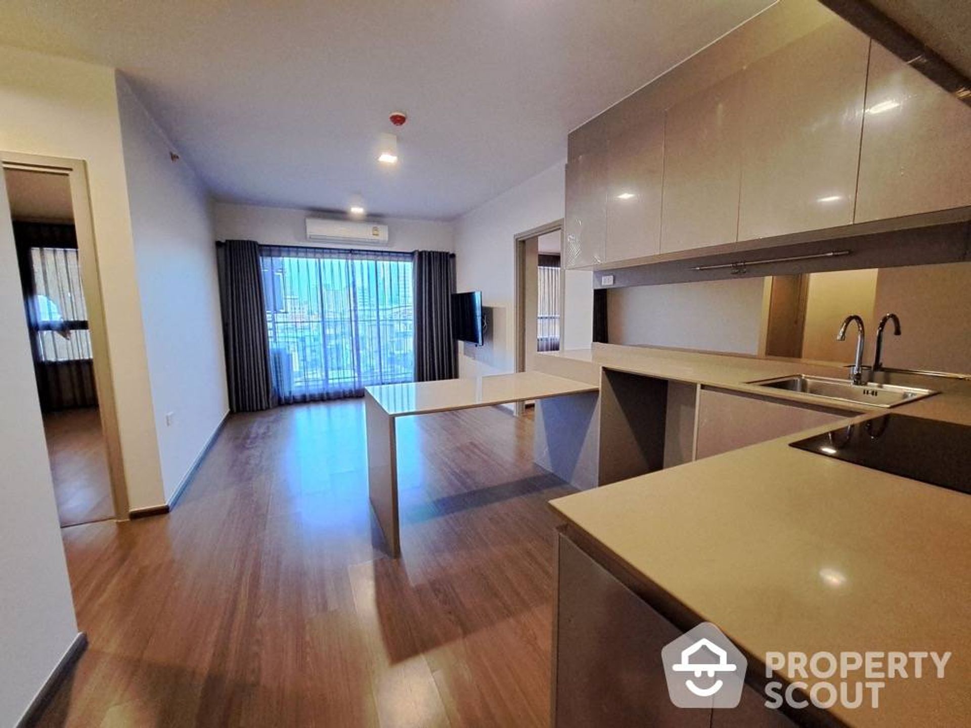 Condominium in , Krung Thep Maha Nakhon 12301277