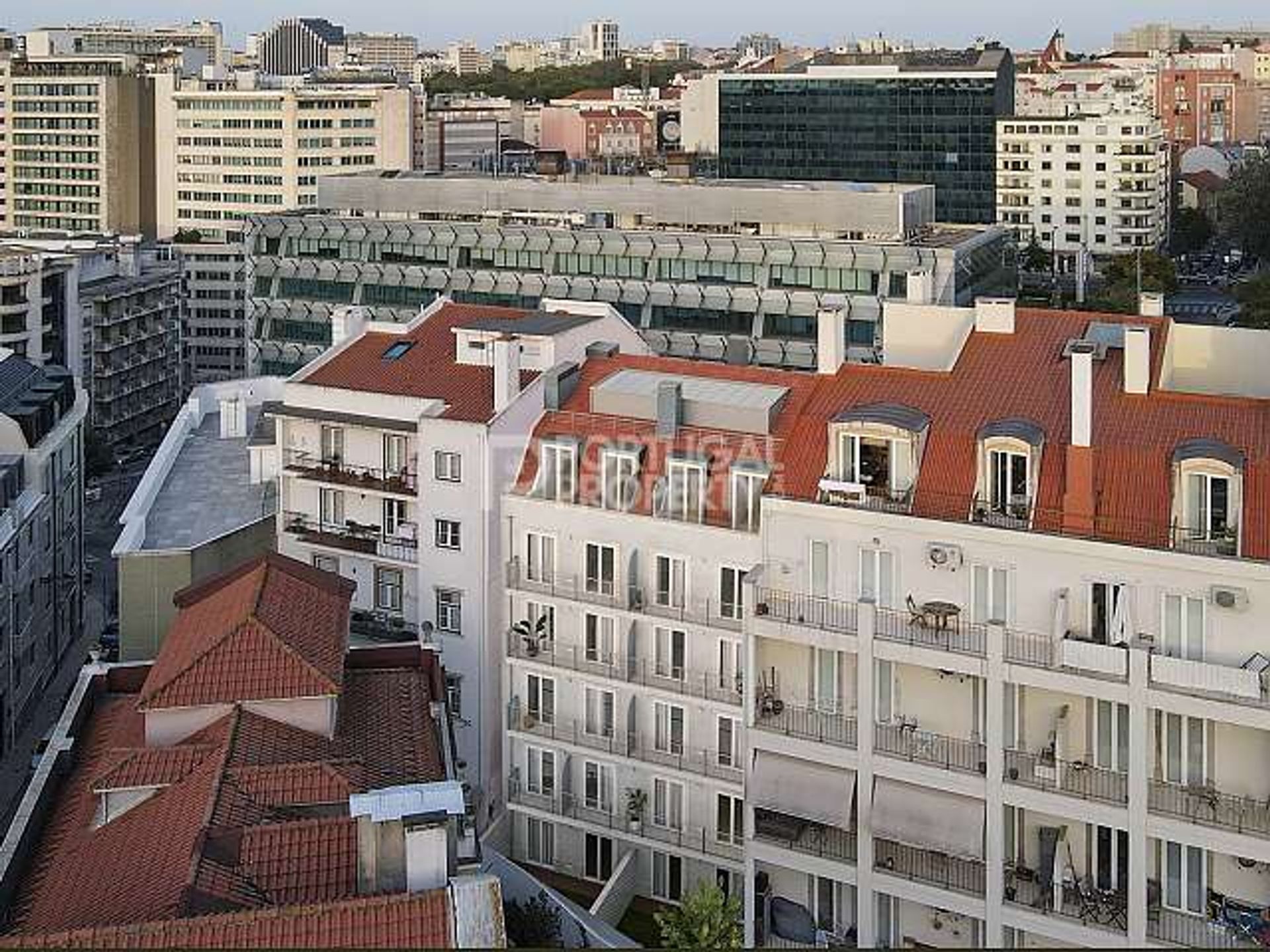 Condominium in Lisbon, Lisbon 12301993