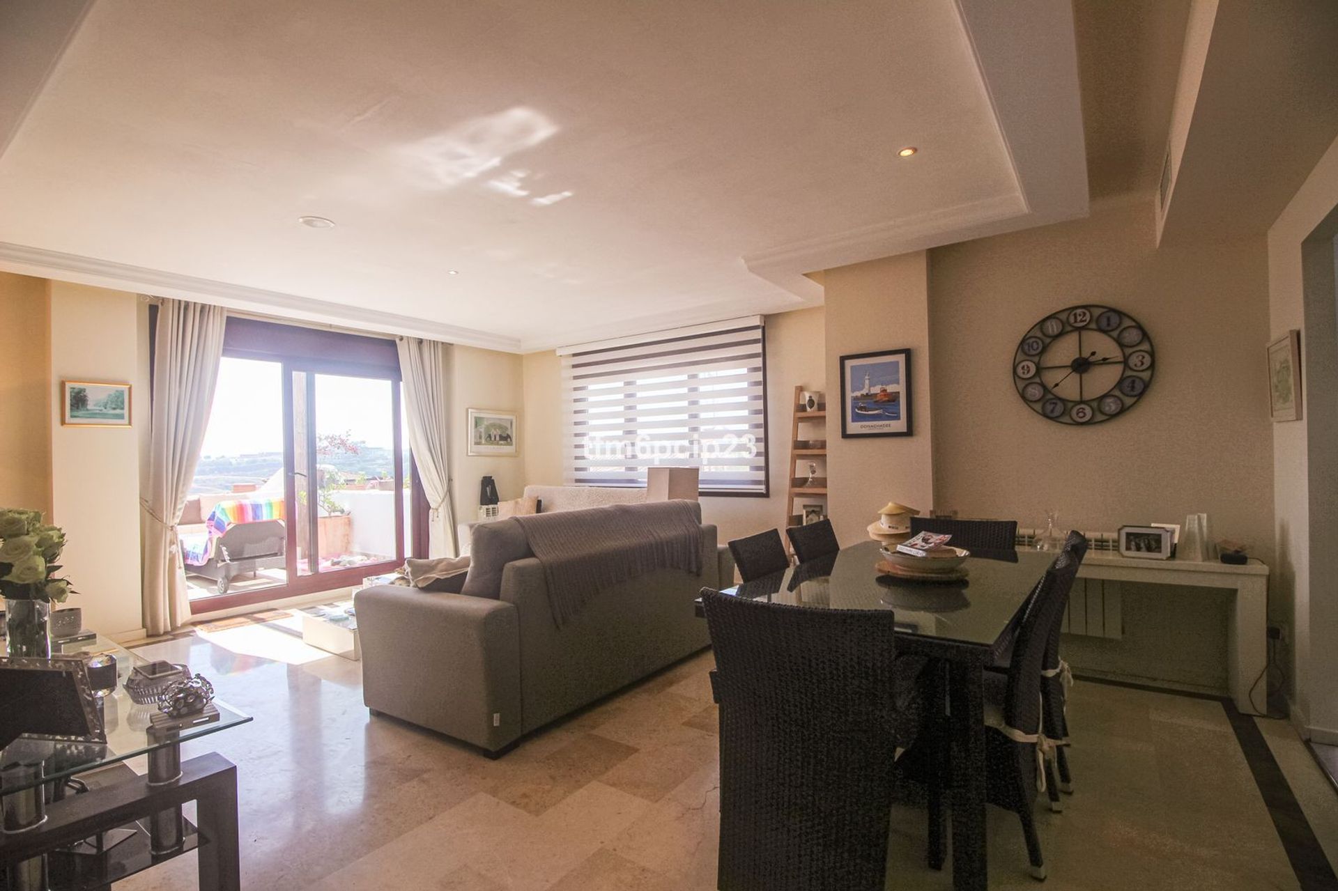 Condominio en Puerto de la Duquesa, Andalusia 12302080