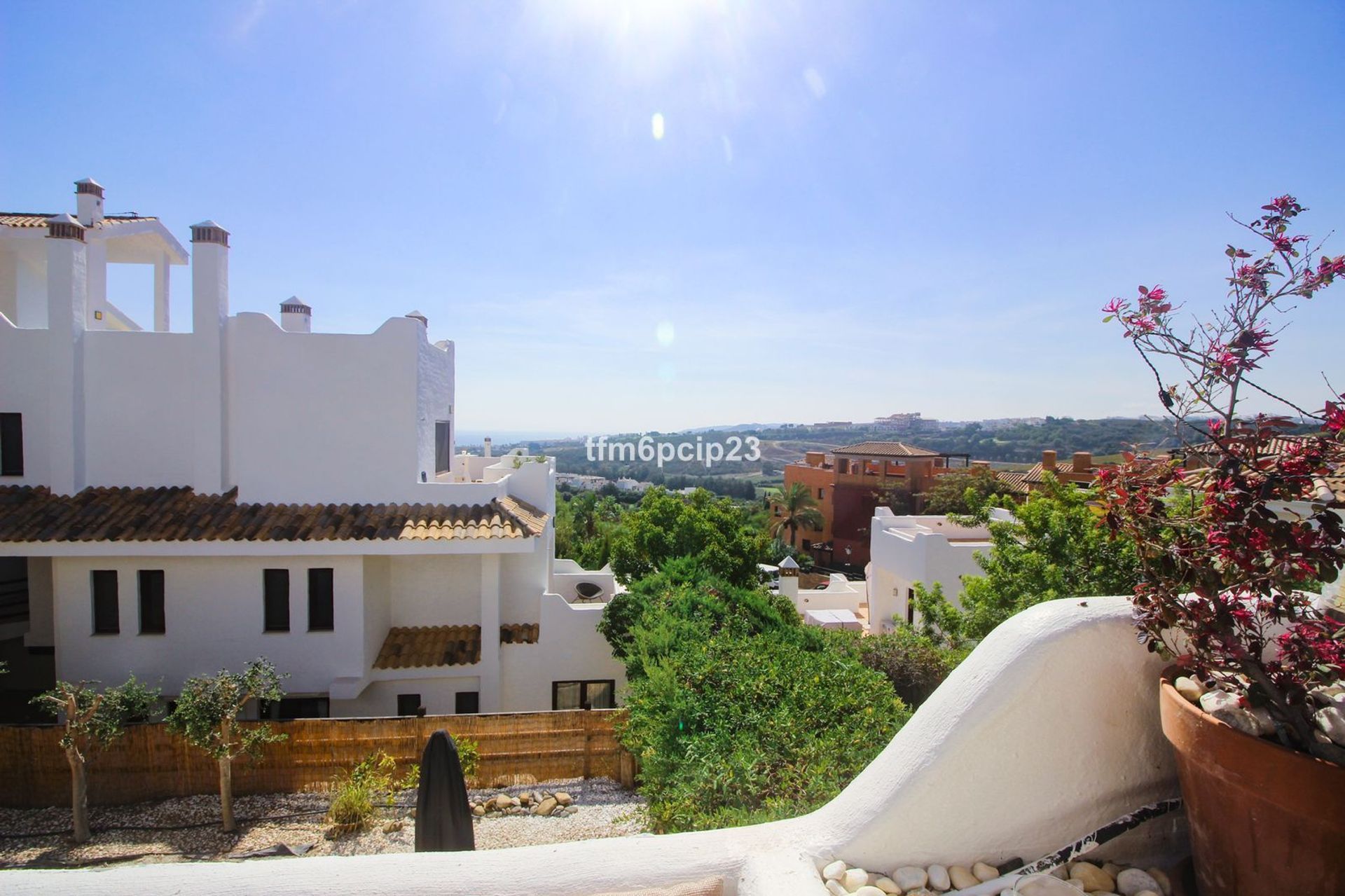 Condominio en Puerto de la Duquesa, Andalusia 12302080