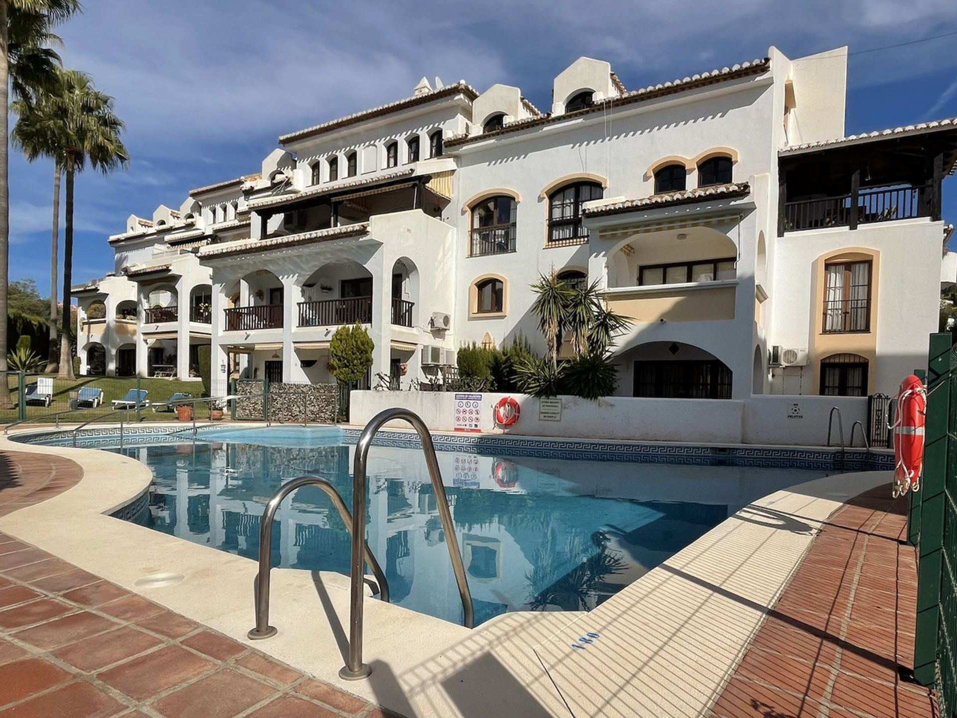 Condominio en Sitio de Calahonda, Andalusia 12302452