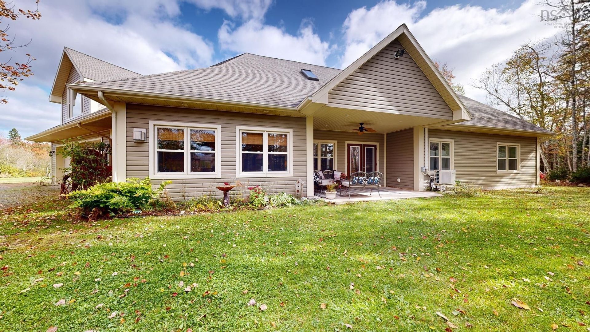 House in Kentville, Nova Scotia 12302720