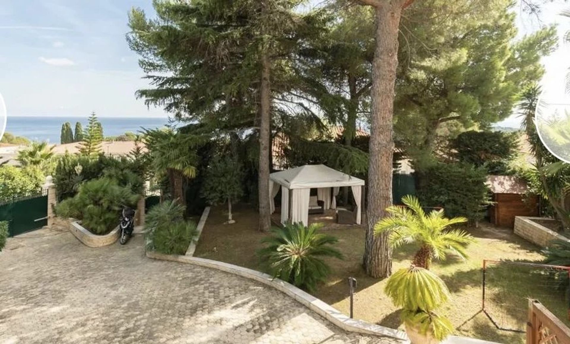 Talo sisään Cap Martin, Provence-Alpes-Cote d'Azur 12302740