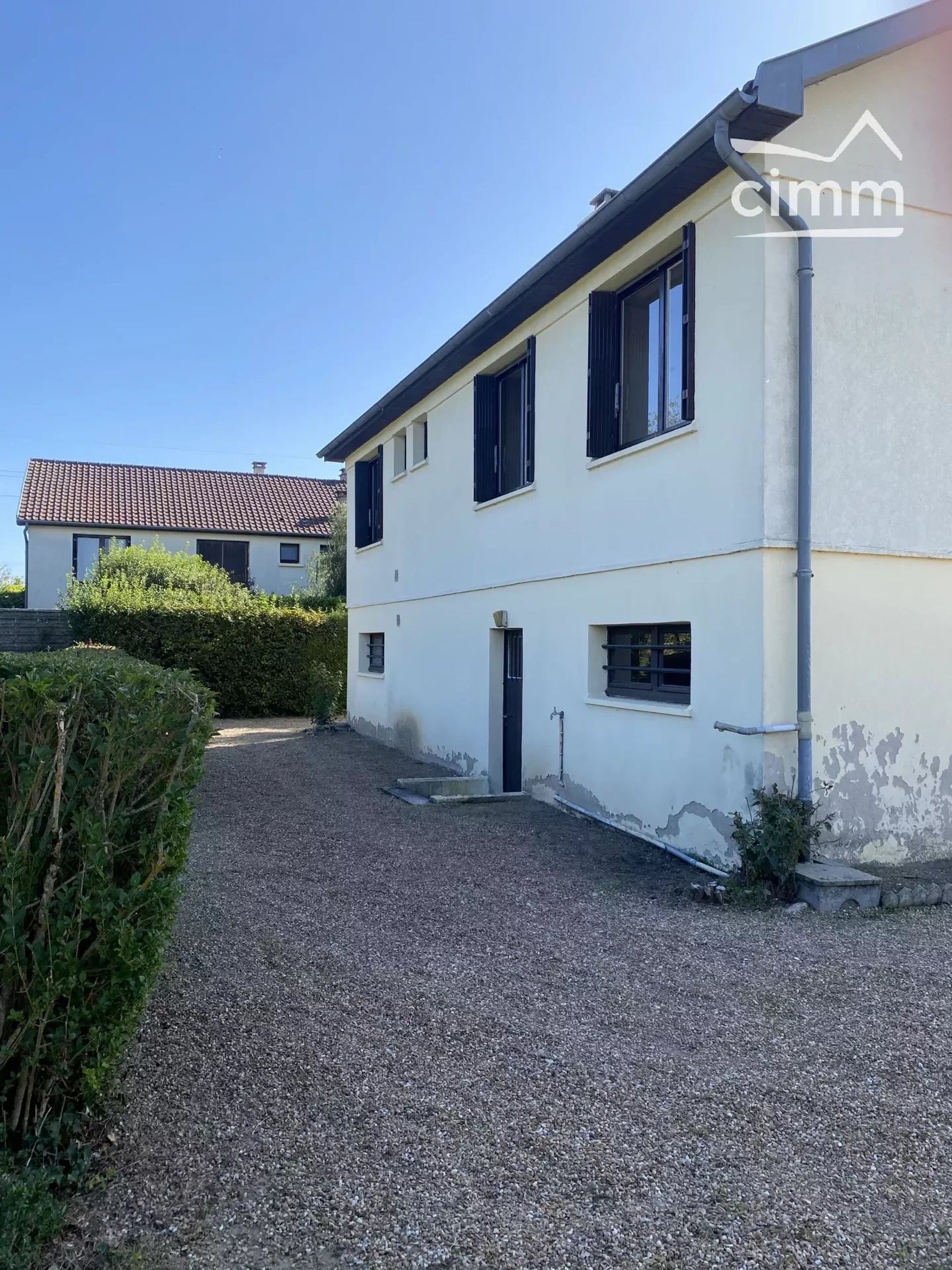 casa en Dompierre-sur-Besbre, Auvergne-Rhone-Alpes 12303023