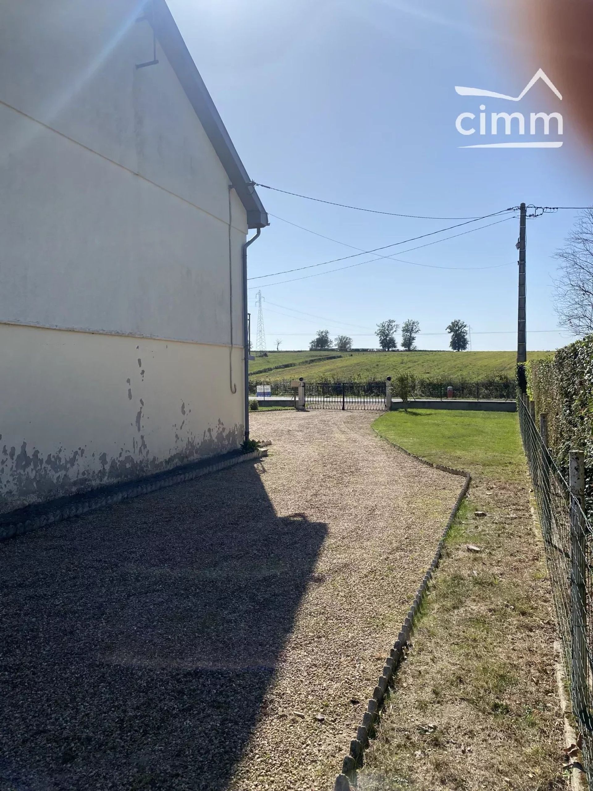 casa en Dompierre-sur-Besbre, Auvergne-Rhone-Alpes 12303023