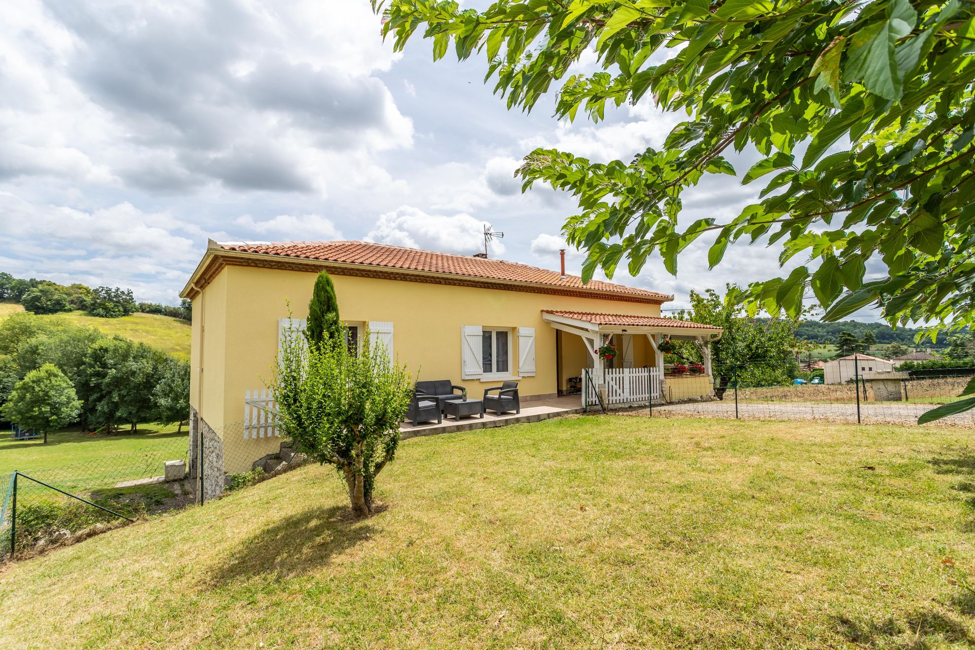 Huis in Tayrac, Nouvelle-Aquitaine 12305780