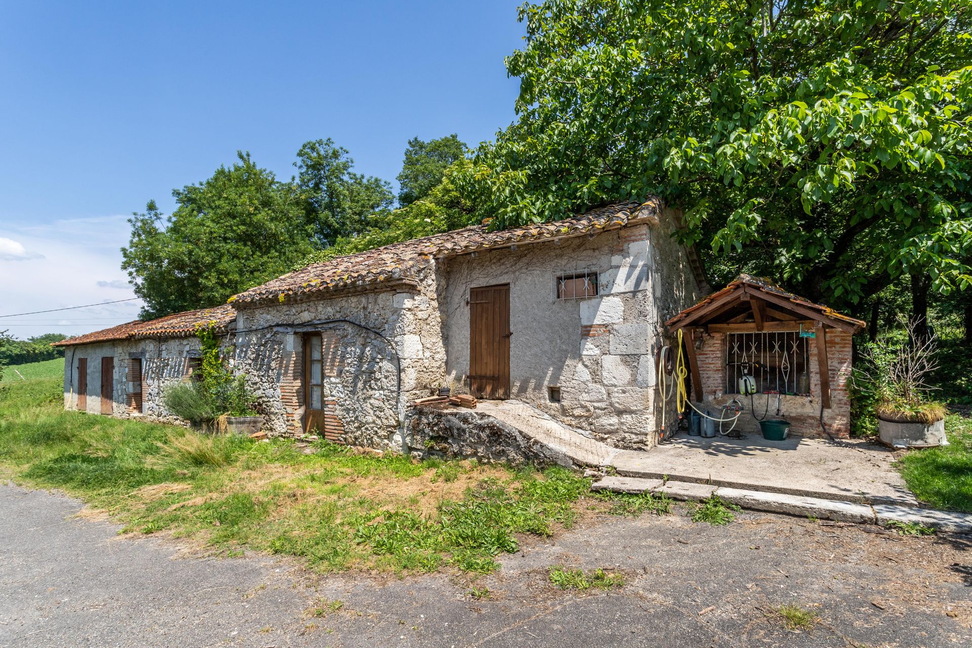 Будинок в Brassac, Occitanie 12305790