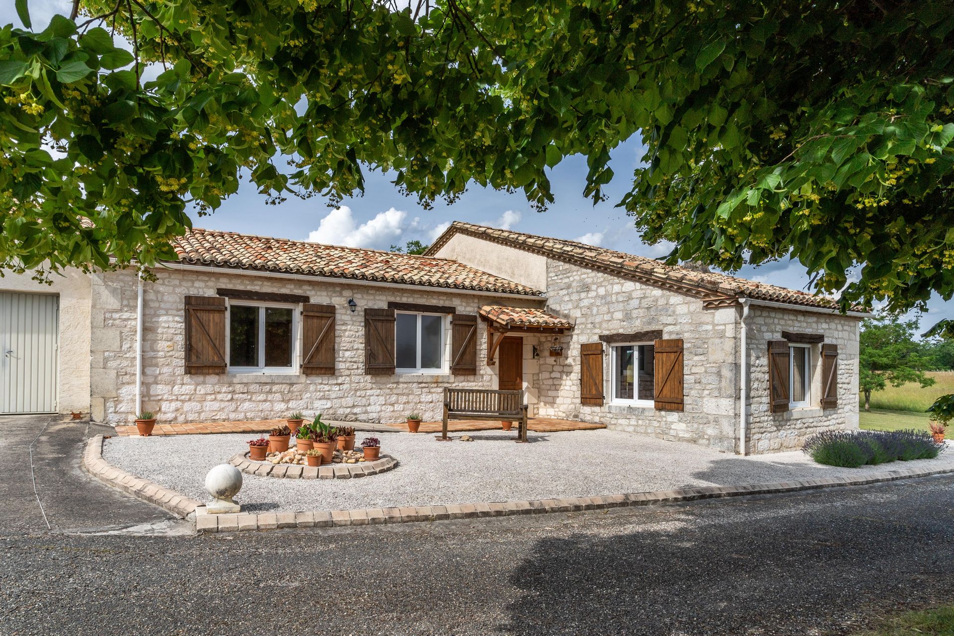 rumah dalam Montcuq-en-Quercy-Blanc, Occitanie 12305813