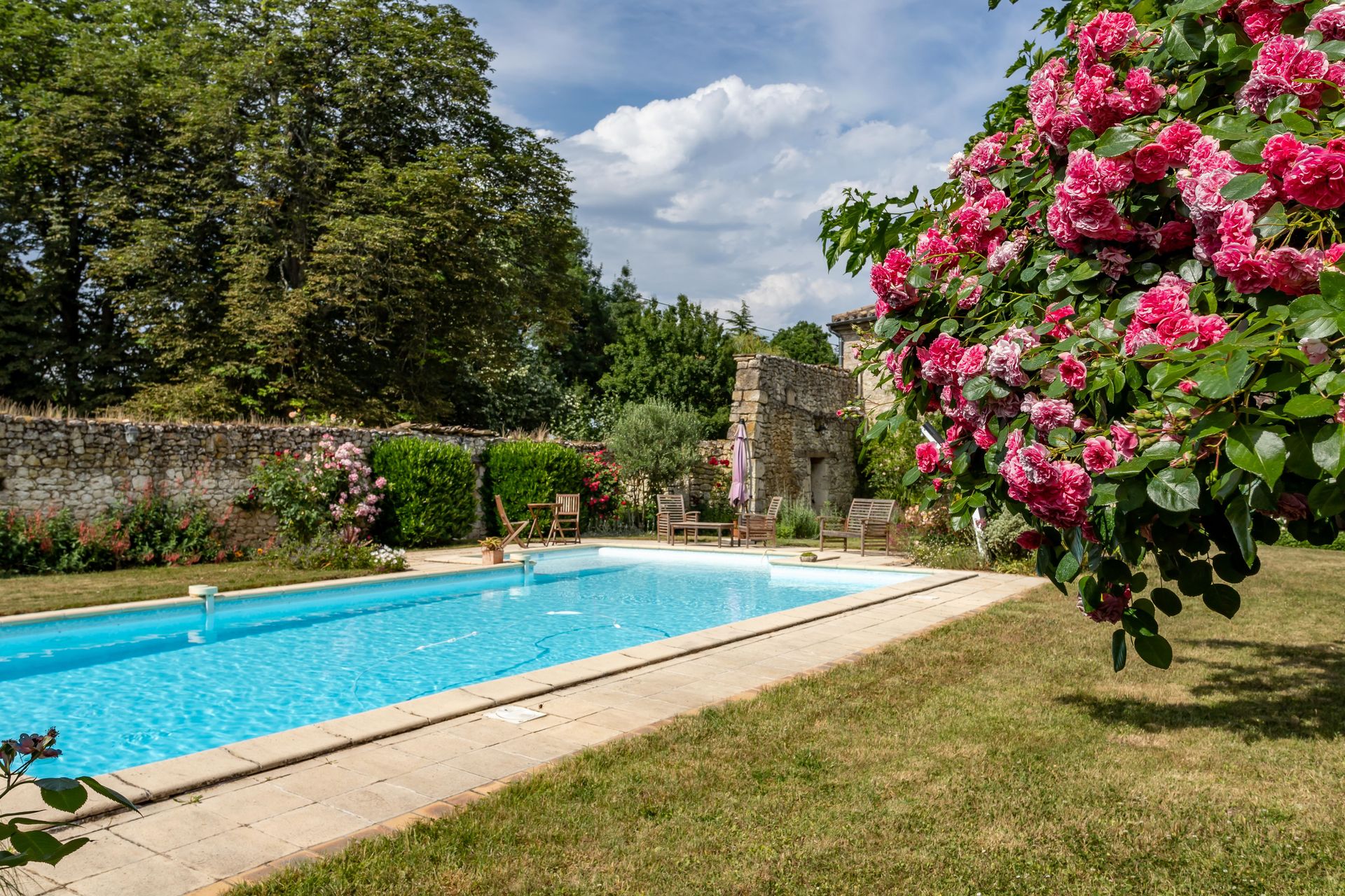 بيت في Beauville, Nouvelle-Aquitaine 12305824