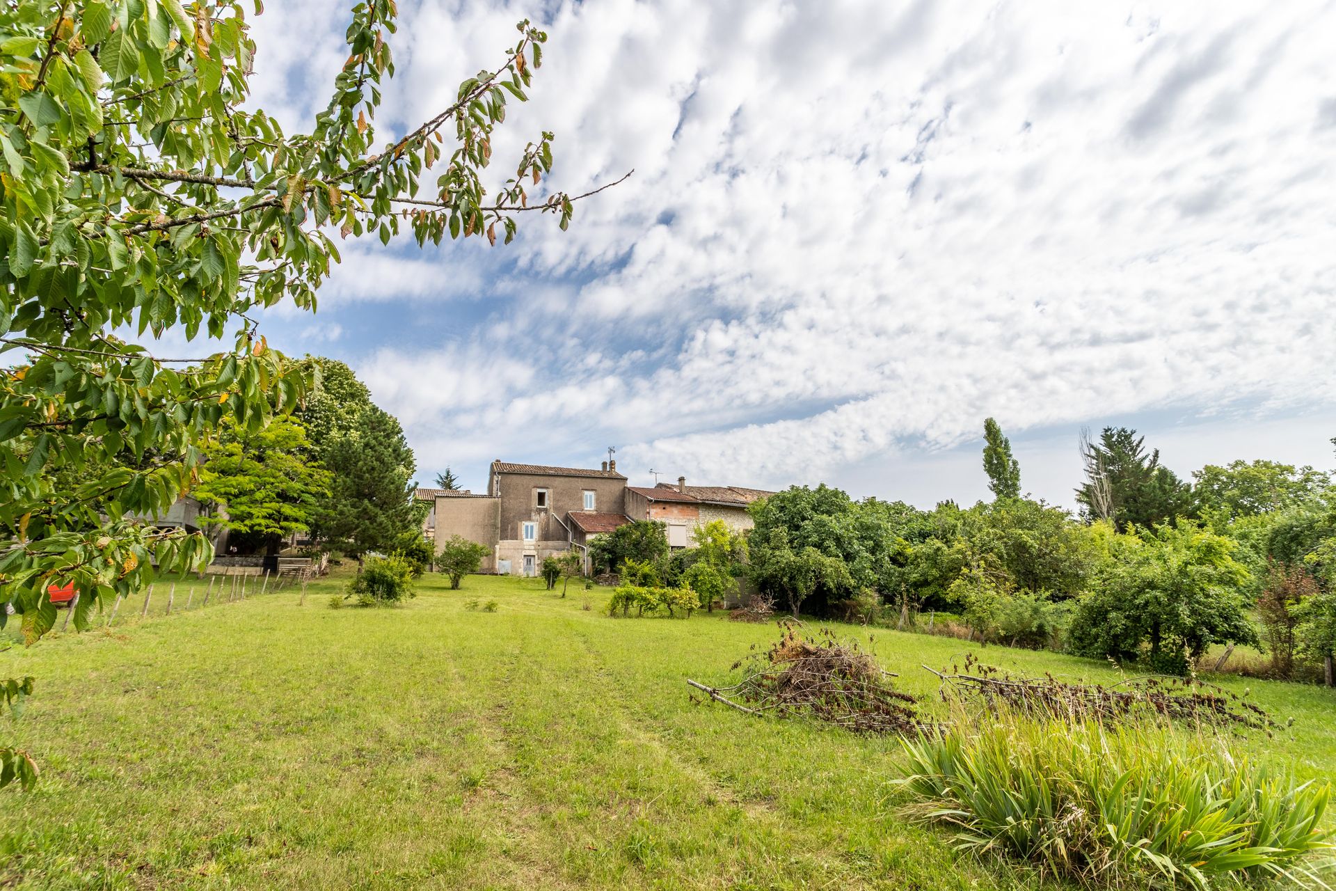 rumah dalam Bourg-de-Visa, Occitanie 12305843