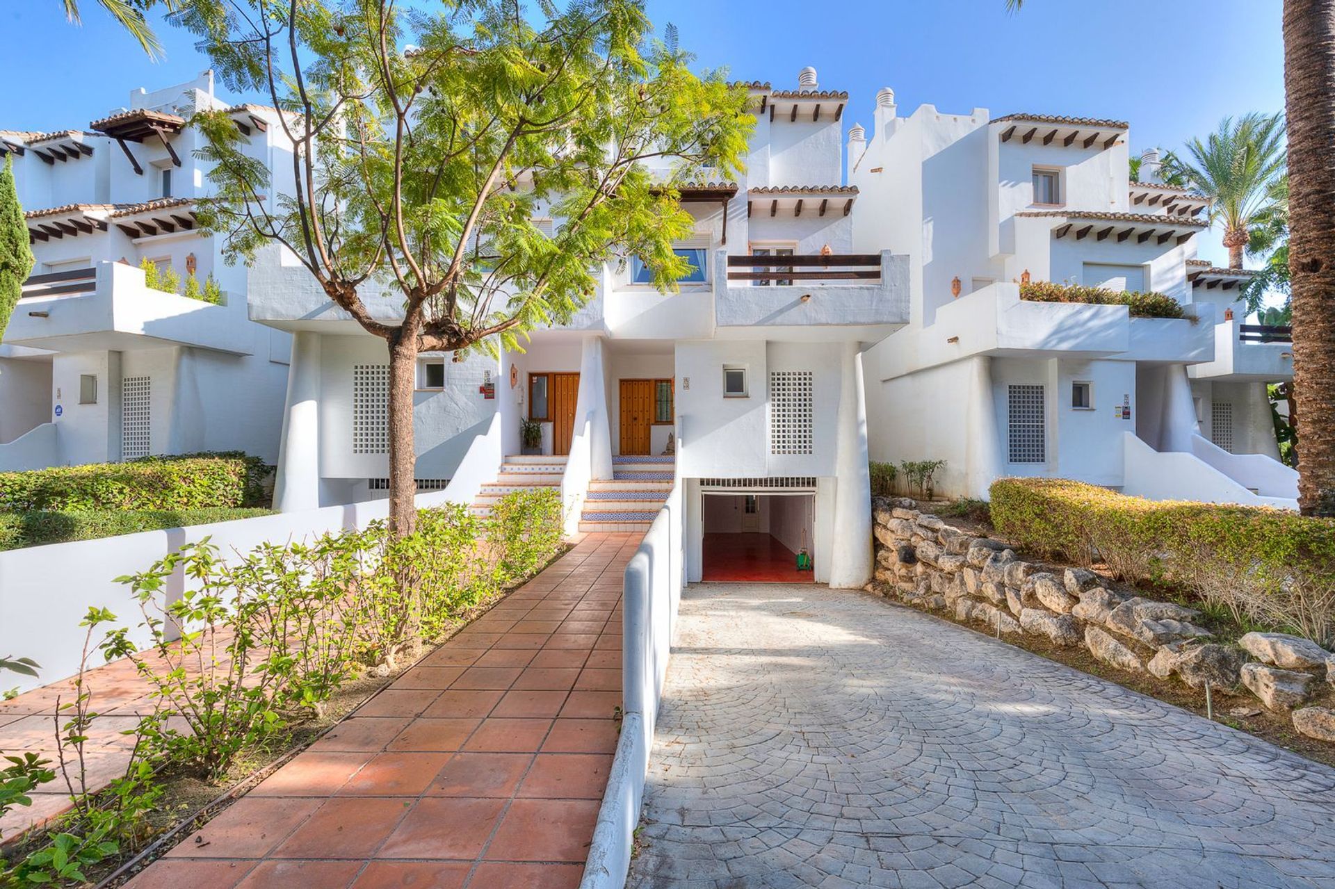 rumah dalam Estepona, Andalusia 12306654