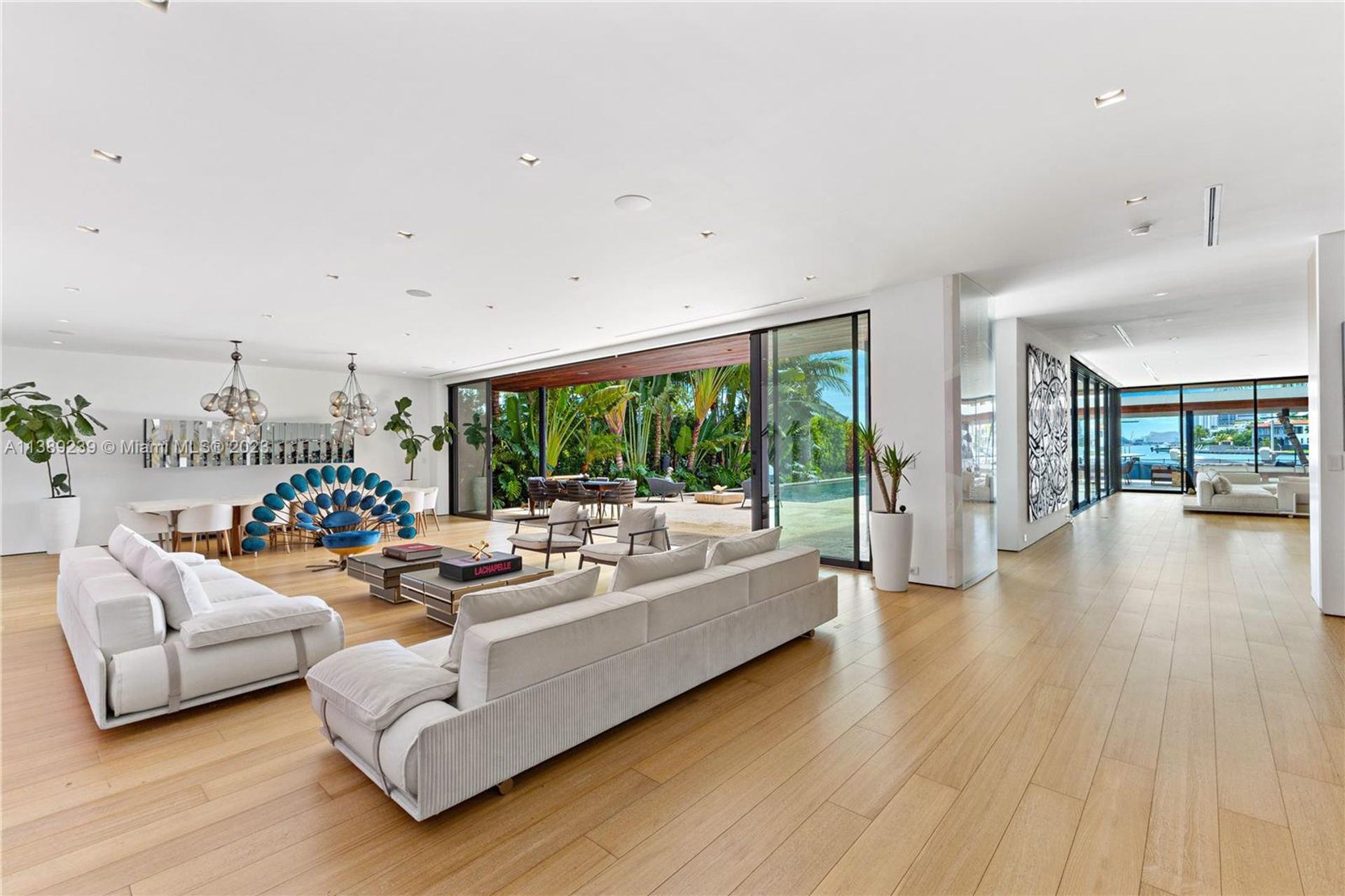 House in Miami Beach, Florida 12307864