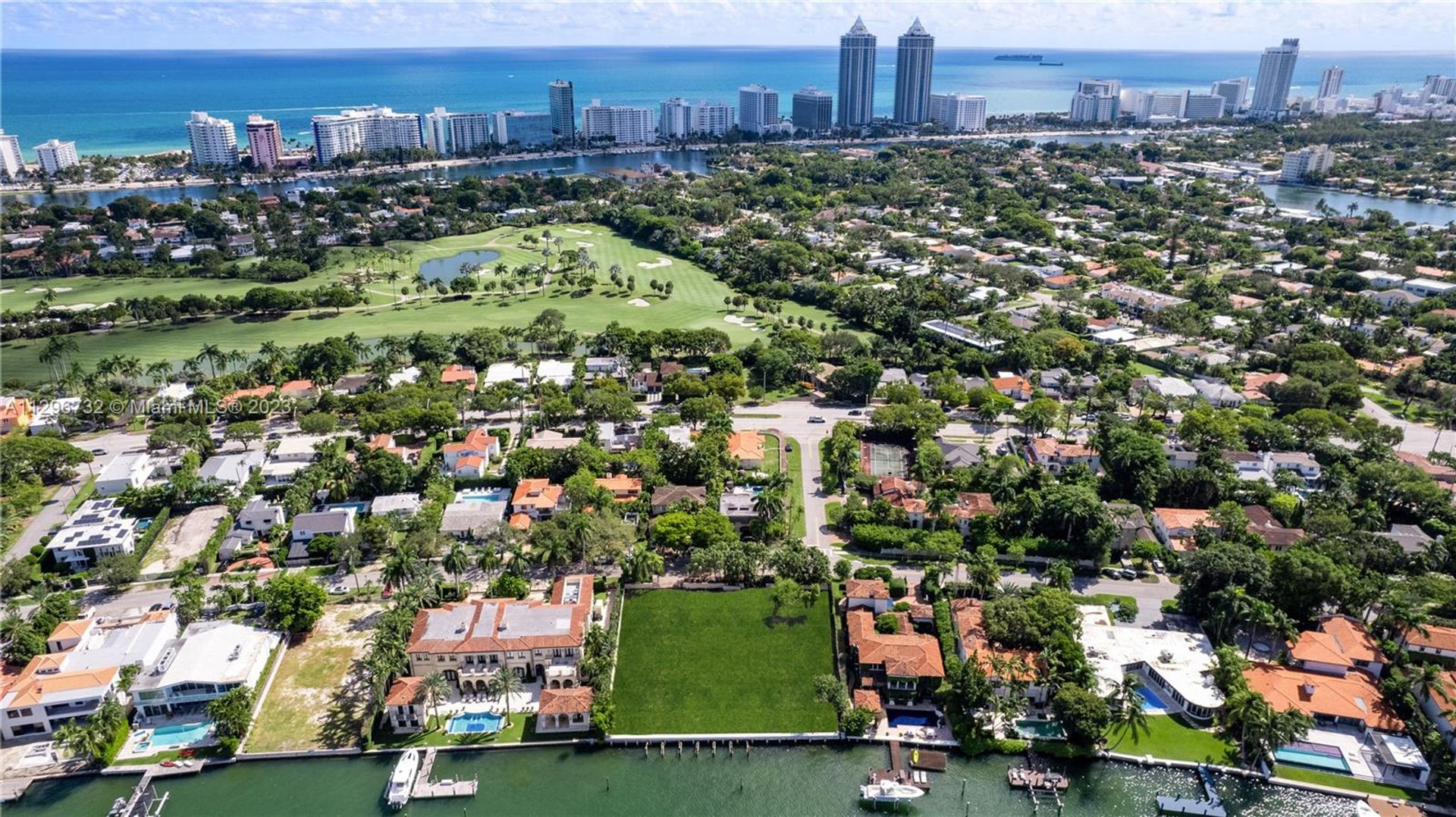 жилой дом в Miami Beach, Florida 12307886