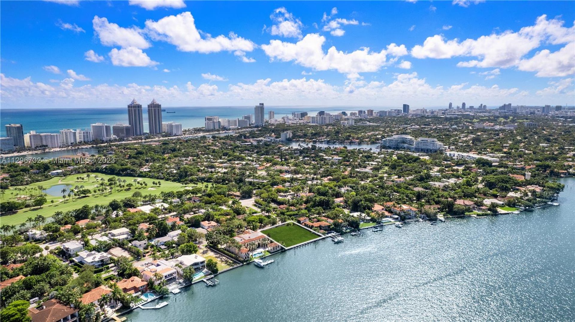 жилой дом в Miami Beach, Florida 12307886