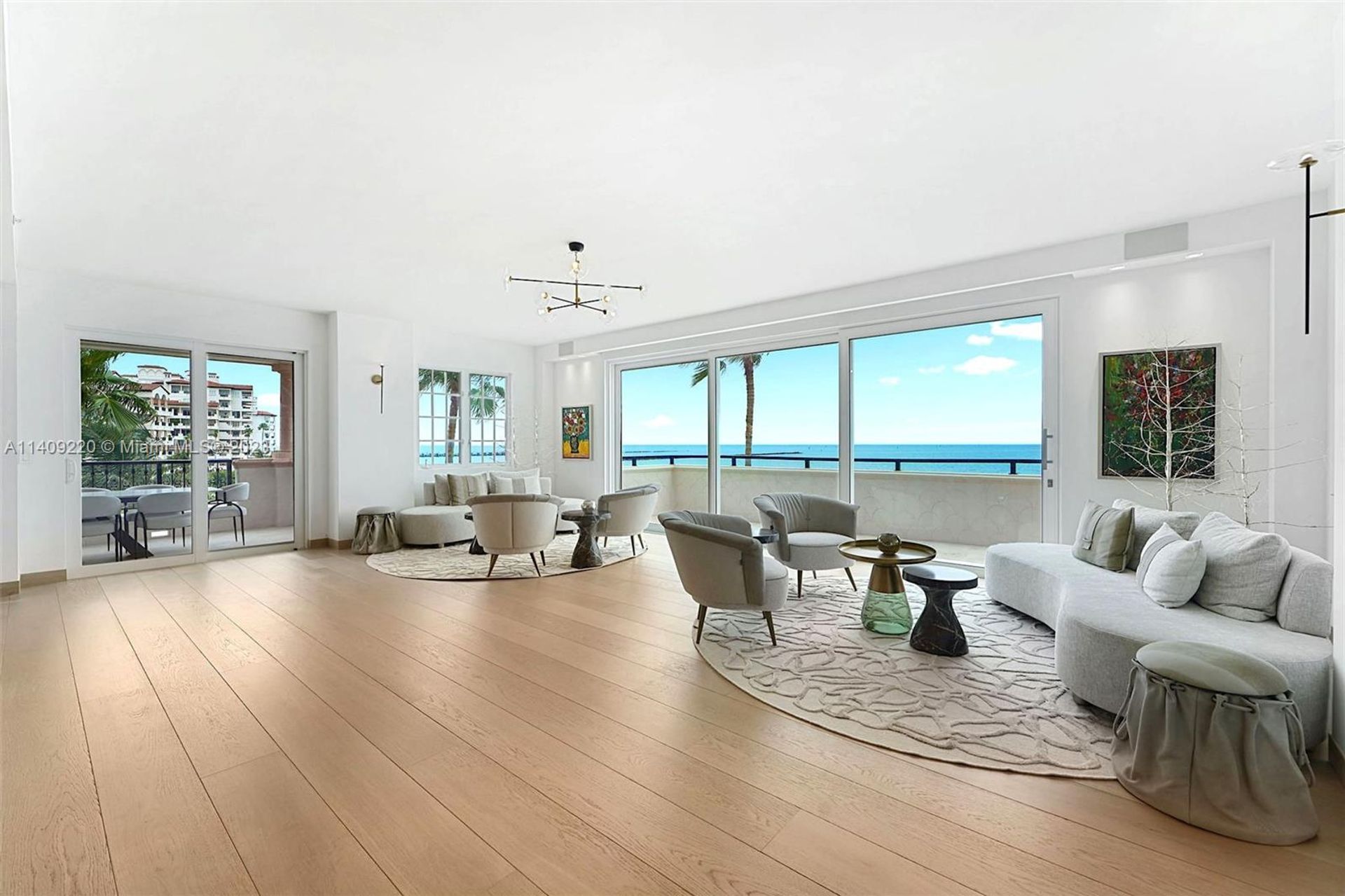 Condominium in Miami Beach, Florida 12307894