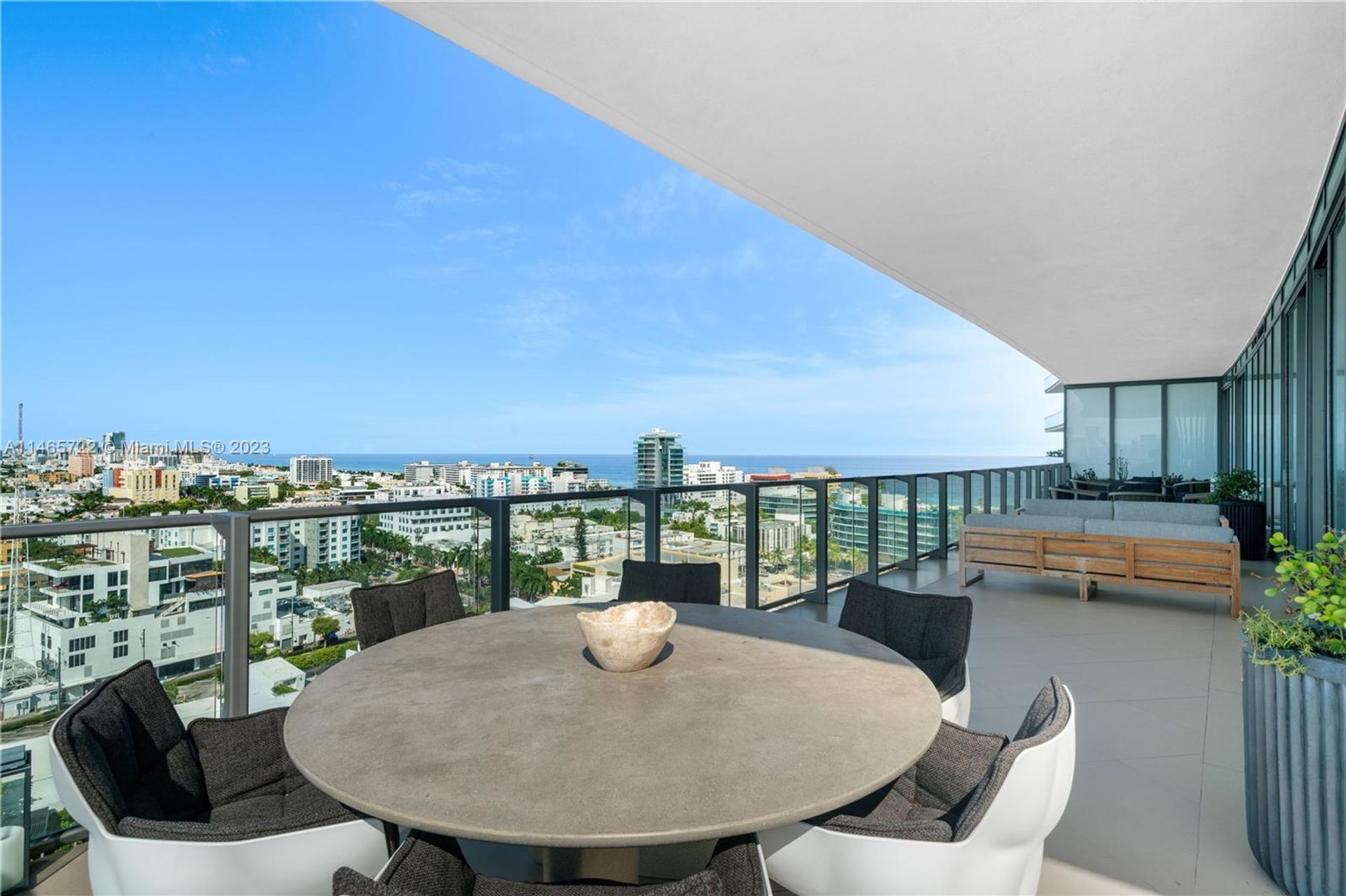 Condominium in Miami Beach, Florida 12307920