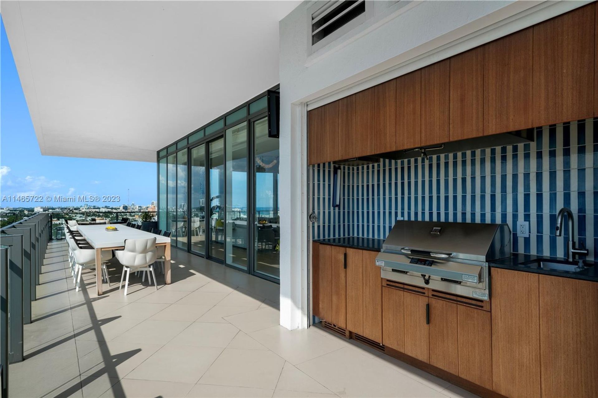 Condominium in Miami Beach, Florida 12307920