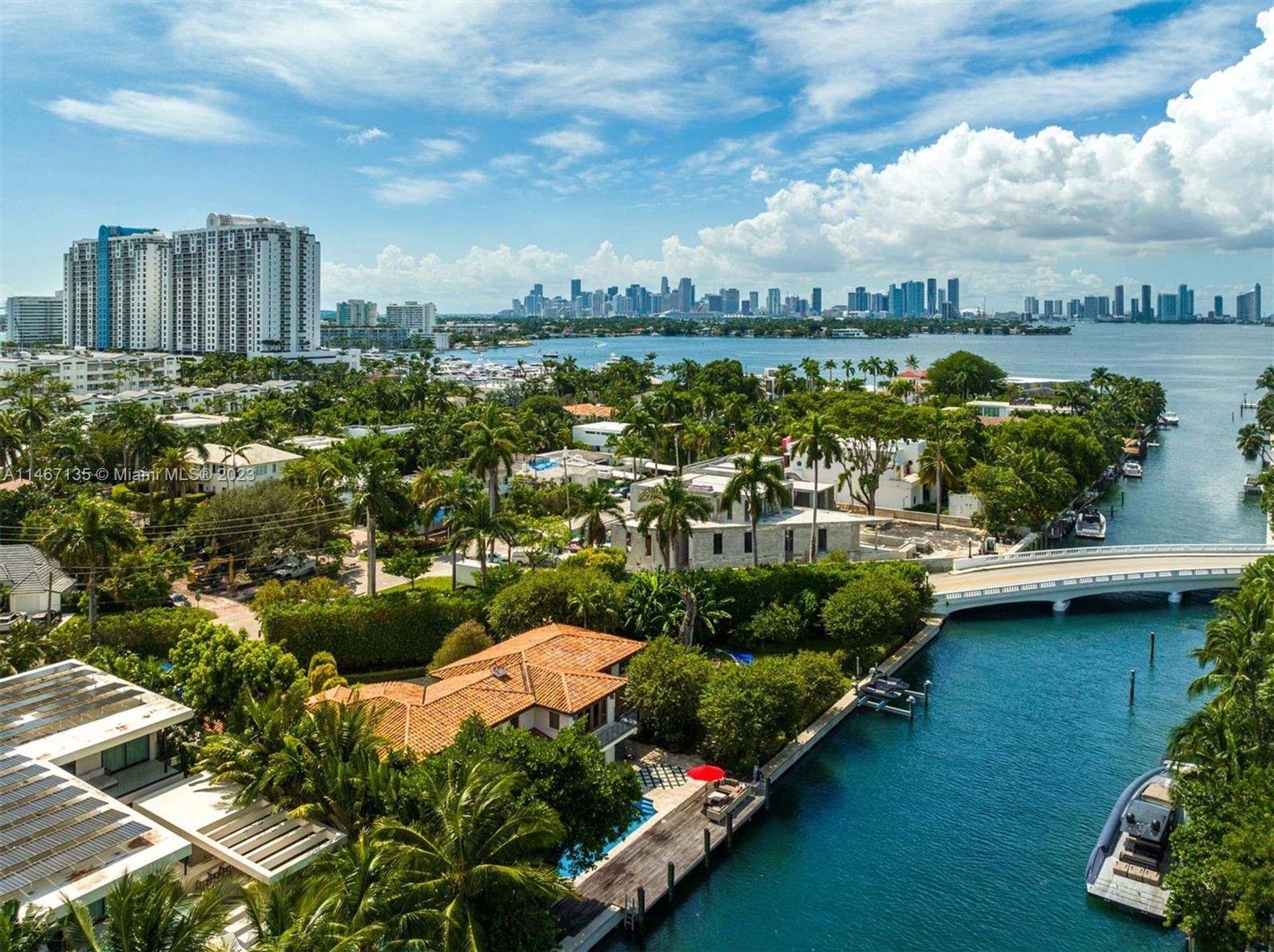 House in Miami Beach, Florida 12307926