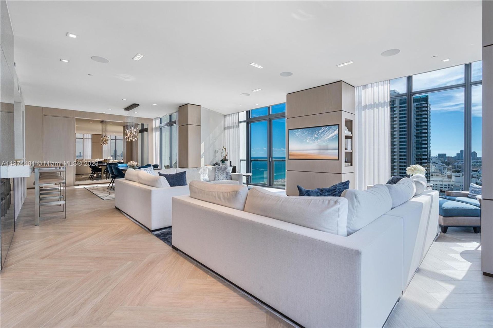 Condominium in Miami Beach, Florida 12307989