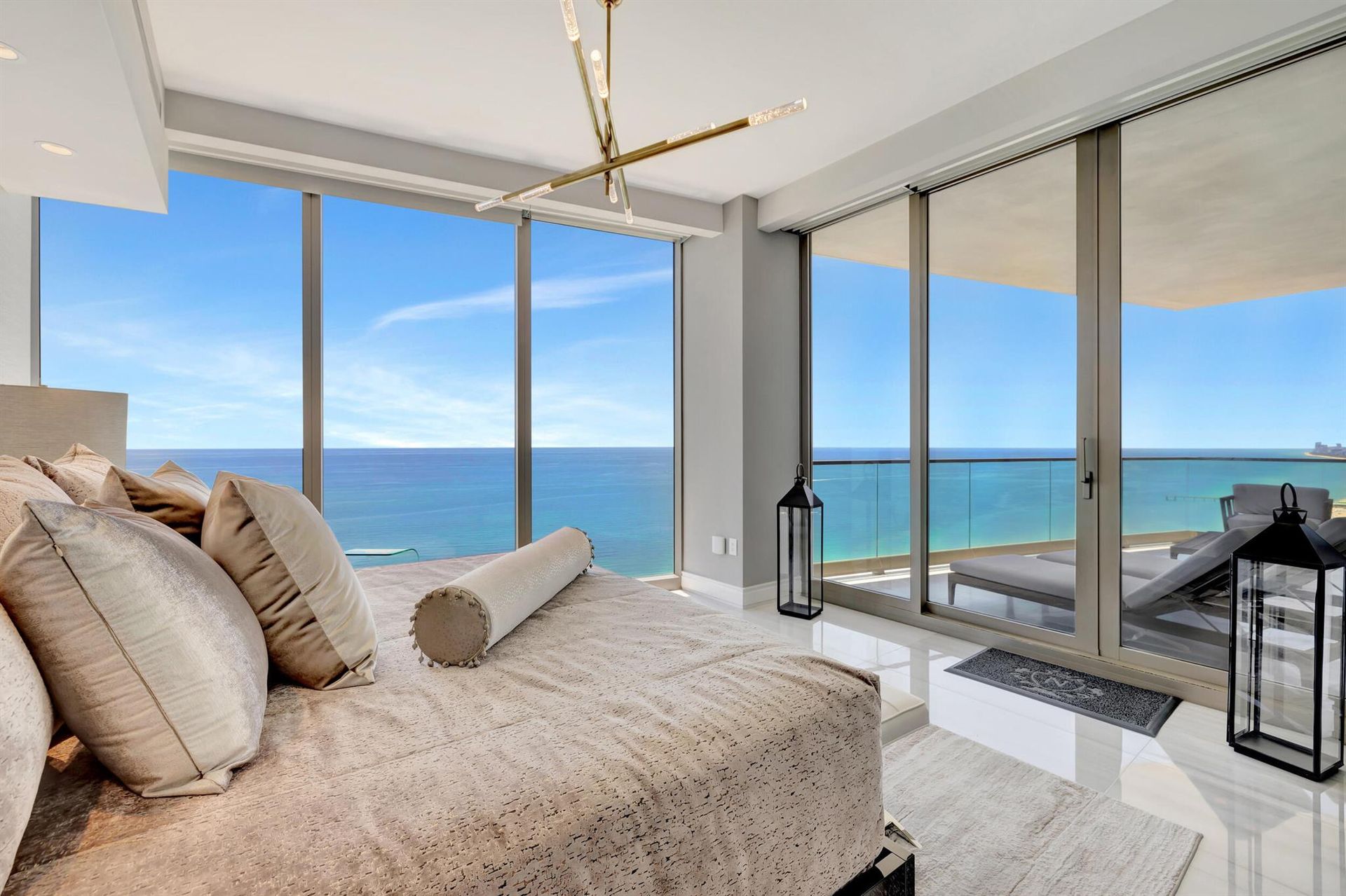 Condominium in Sunny Isles Beach, Florida 12307994