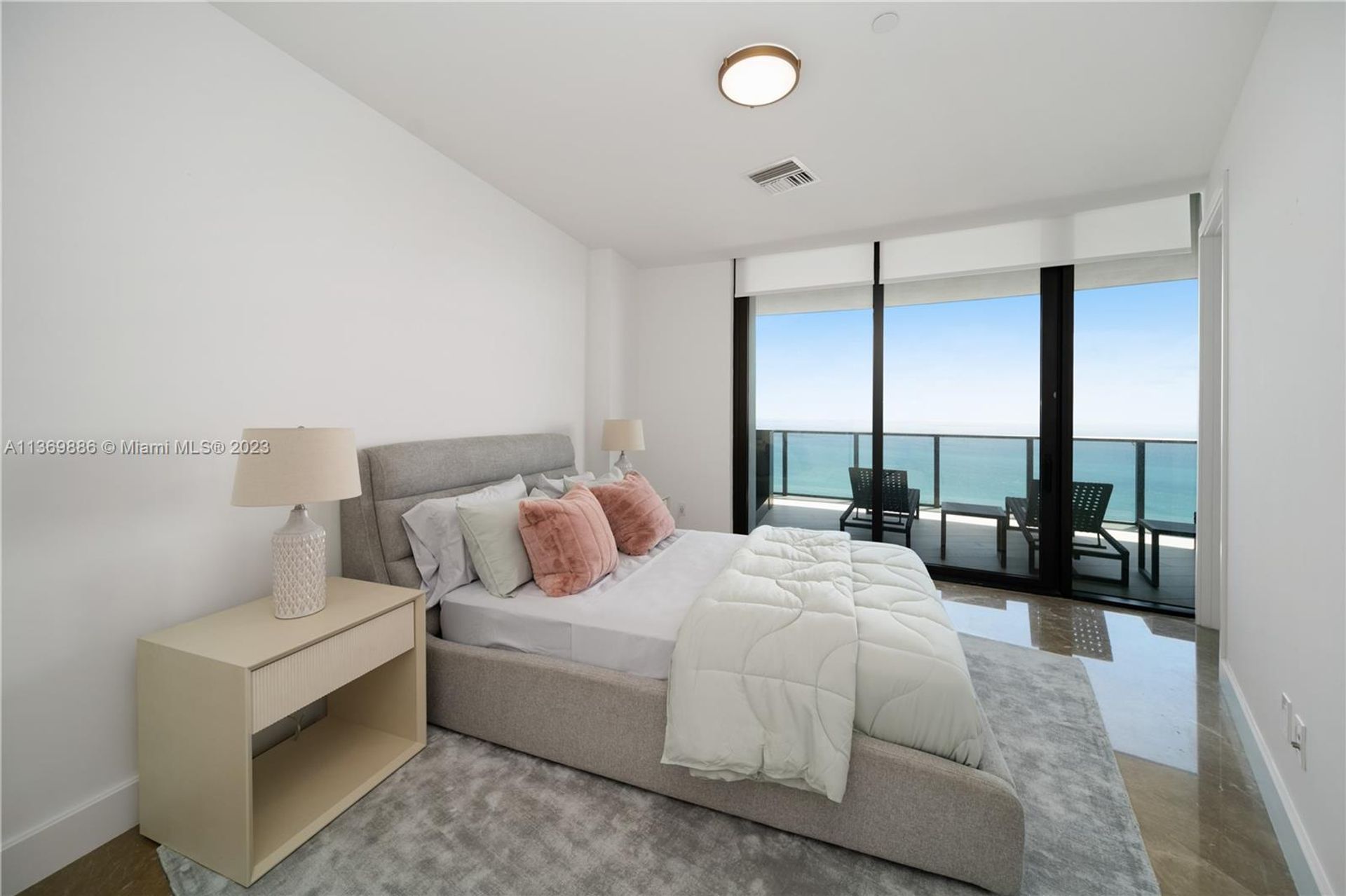 公寓 在 Sunny Isles Beach, Florida 12307995